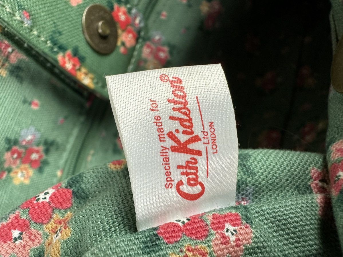 Designer Cath Kidston Floral Oilcloth Tote Bag Mini Green Rose Print Size ONE SIZE - 10 Thumbnail