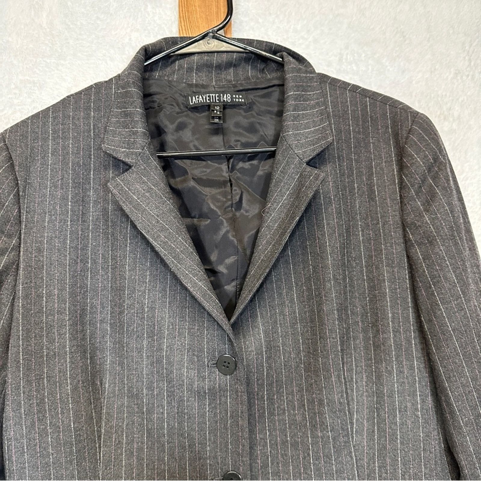 Lafayette 148 Lafayette 148 Wool Blend Gray Pinstripe Blazer Jacket Sz 12 Size XL / US 12-14 / IT 48-50 - 2 Thumbnail
