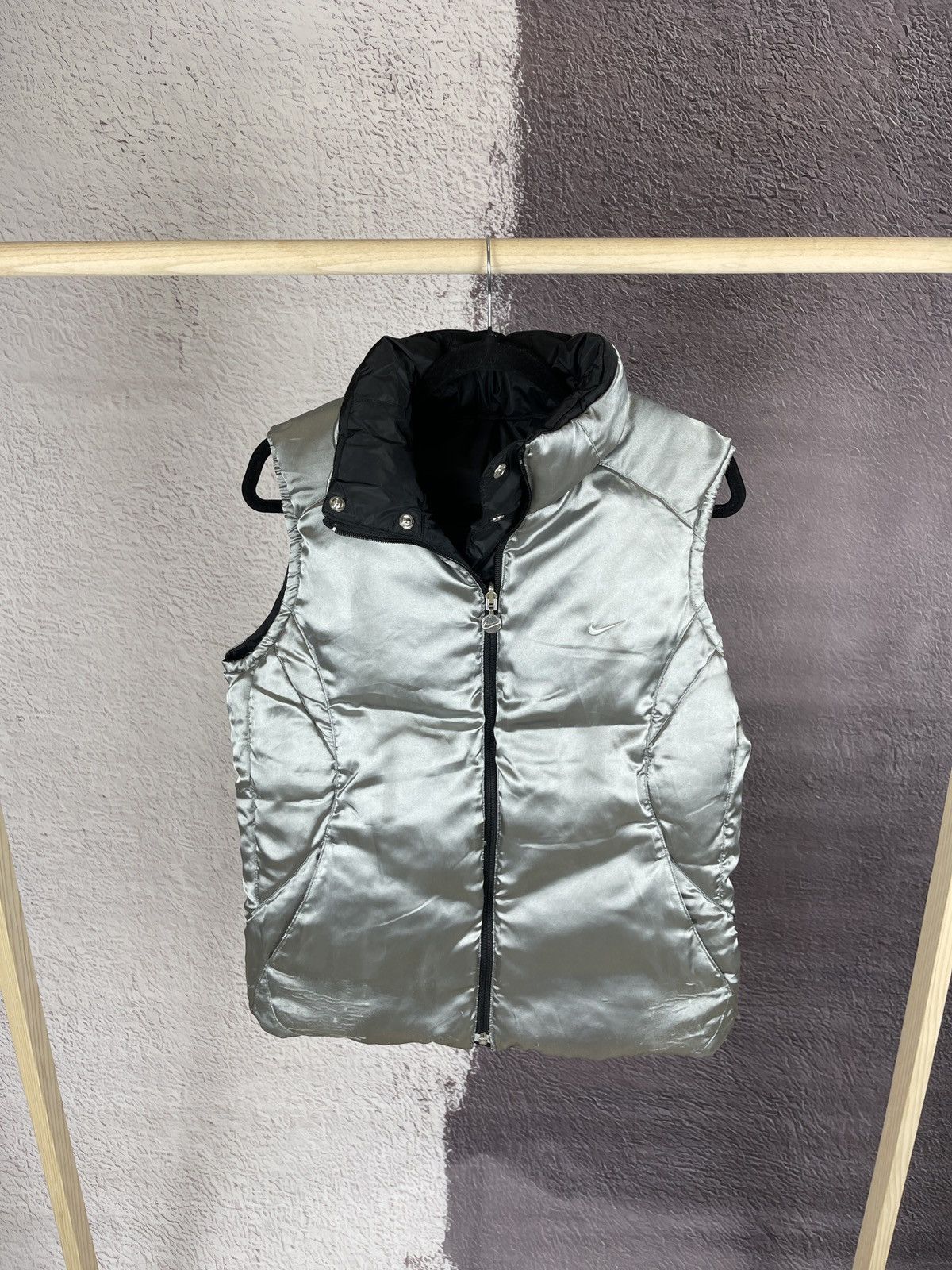 Nike Nike vintage y2k reversible black silver down vest drill Size L / US 10 / IT 46 - 2 Thumbnail