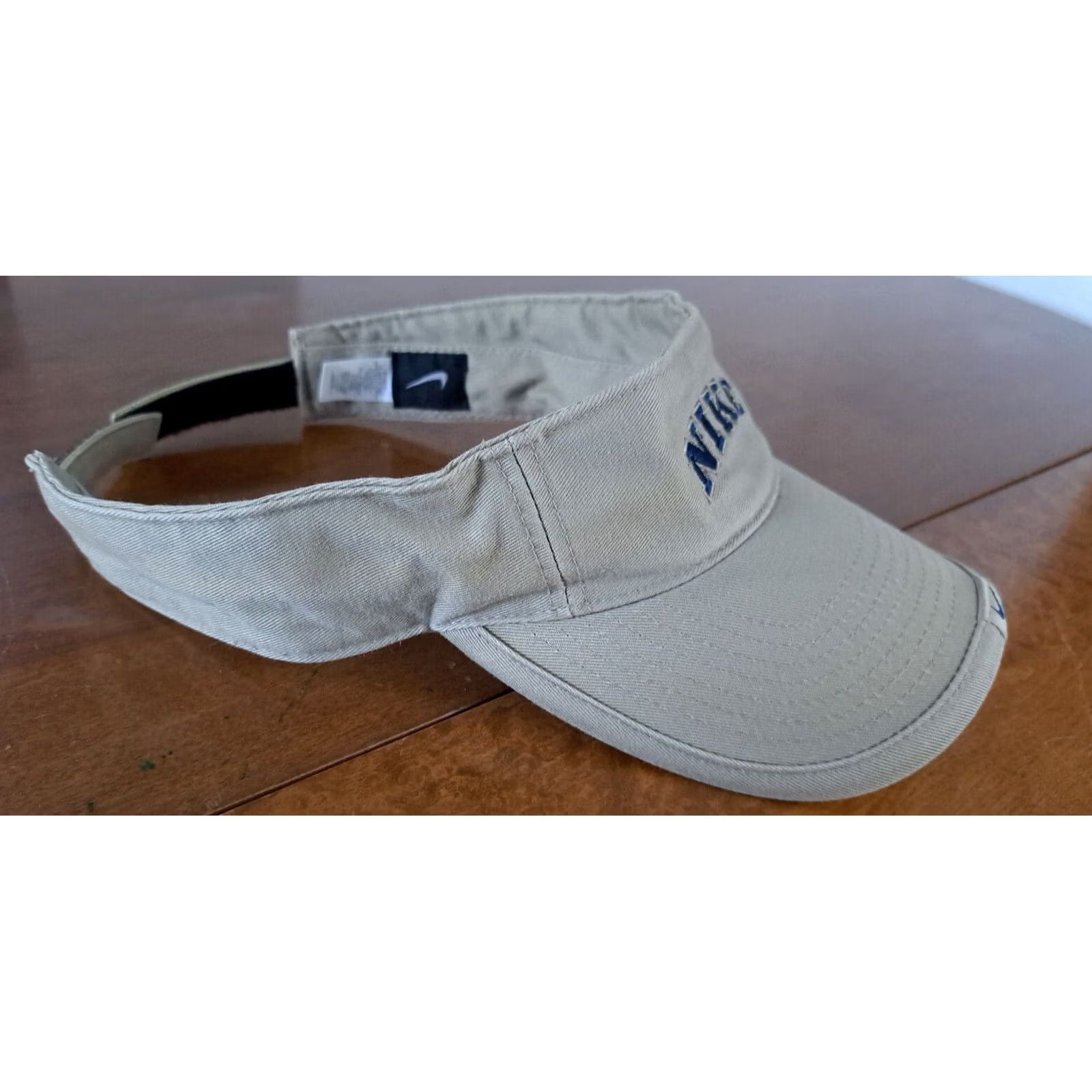 Nike VINTAGE Nike Visor Hat Golf 90s Mens Adjustable Tan Visor Nike Adjustable Strap 90s Men Golf Hat Size ONE SIZE - 2 Thumbnail