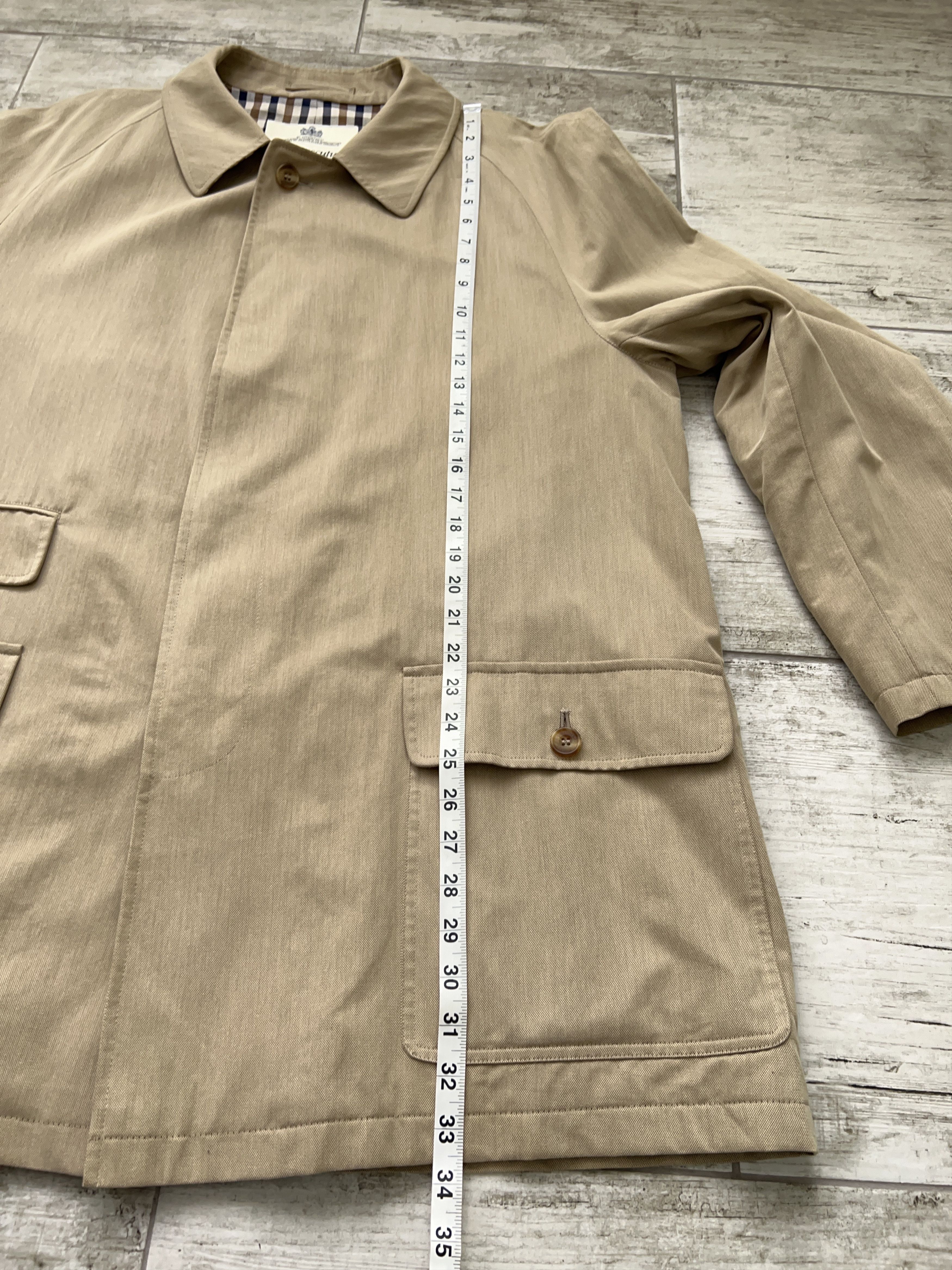 Aquascutum Mens Aquascutum London Rain Jacket Coat Check Size REG 40 Size US L / EU 52-54 / 3 - 5 Thumbnail