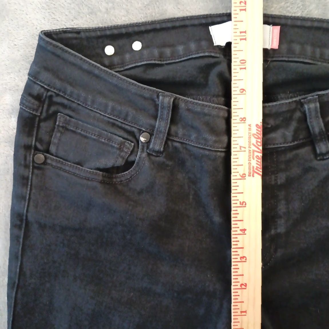 Vintage CAbi Cropped Jeans Womens Size 6 Black Stretch 28x25.5 Mid Rise Denim Jeans Womens 5-Pocket Design Stretchful? Size 28" / US 6 / IT 42 - 4 Thumbnail
