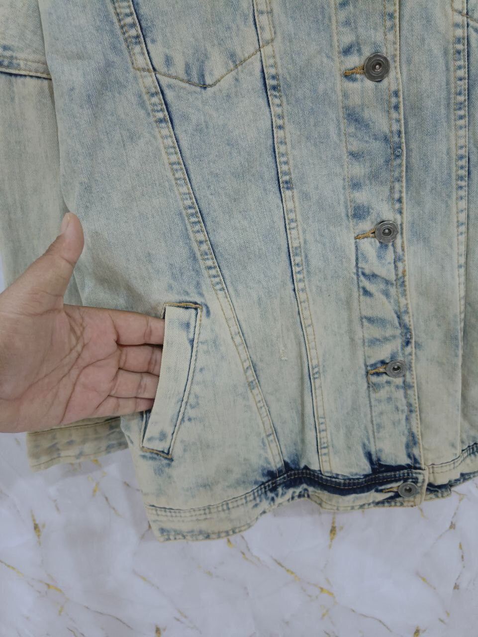 Bershka BERSHKA DENIM JACKET Size US L / EU 52-54 / 3 - 6 Thumbnail
