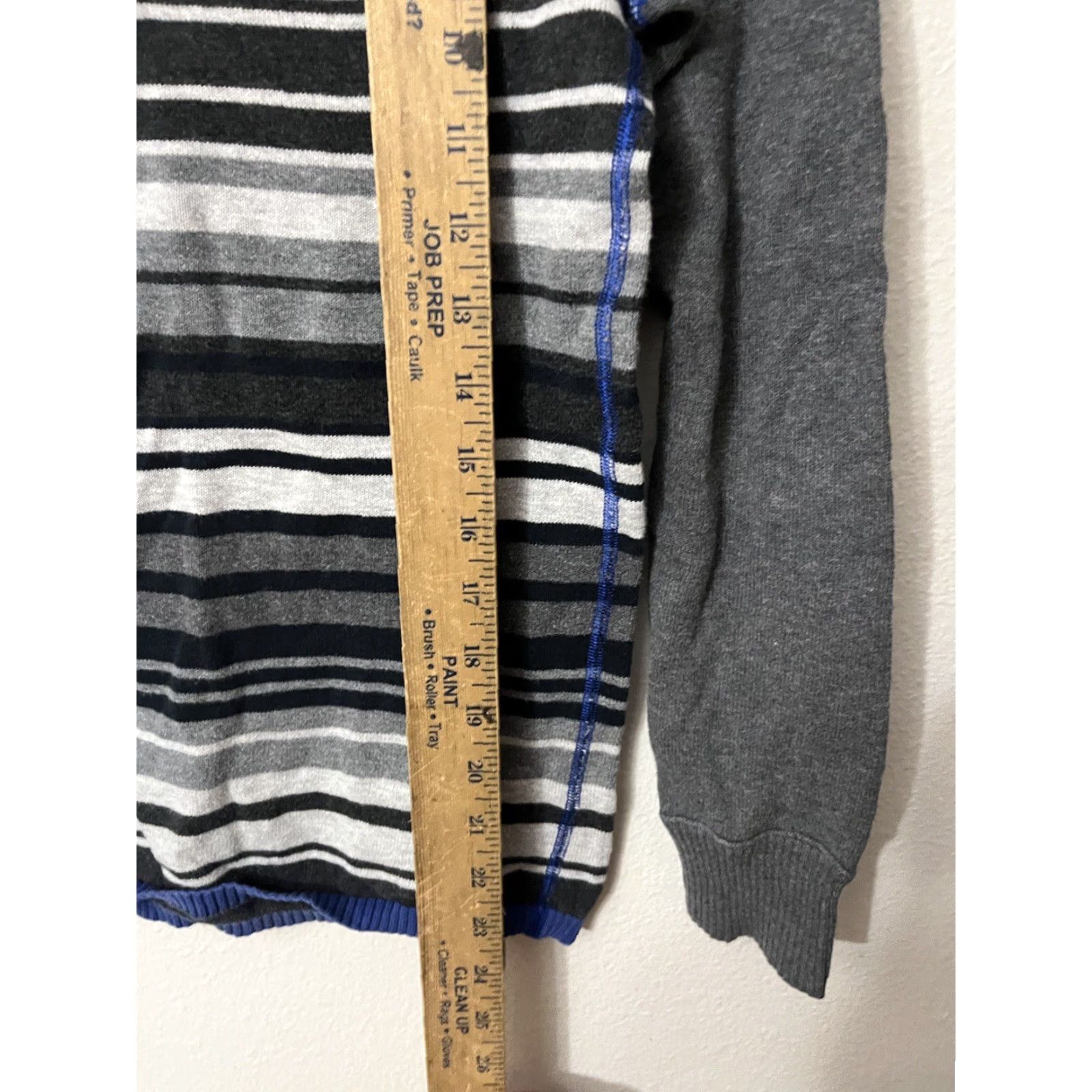 Tommy Hilfiger Tommy Hilfiger Sweater Womens Size Small Multicolor Crew Neck Knit Pullover 90s Casual Logo Genders: Womens Size S / US 4 / IT 40 - 4 Thumbnail