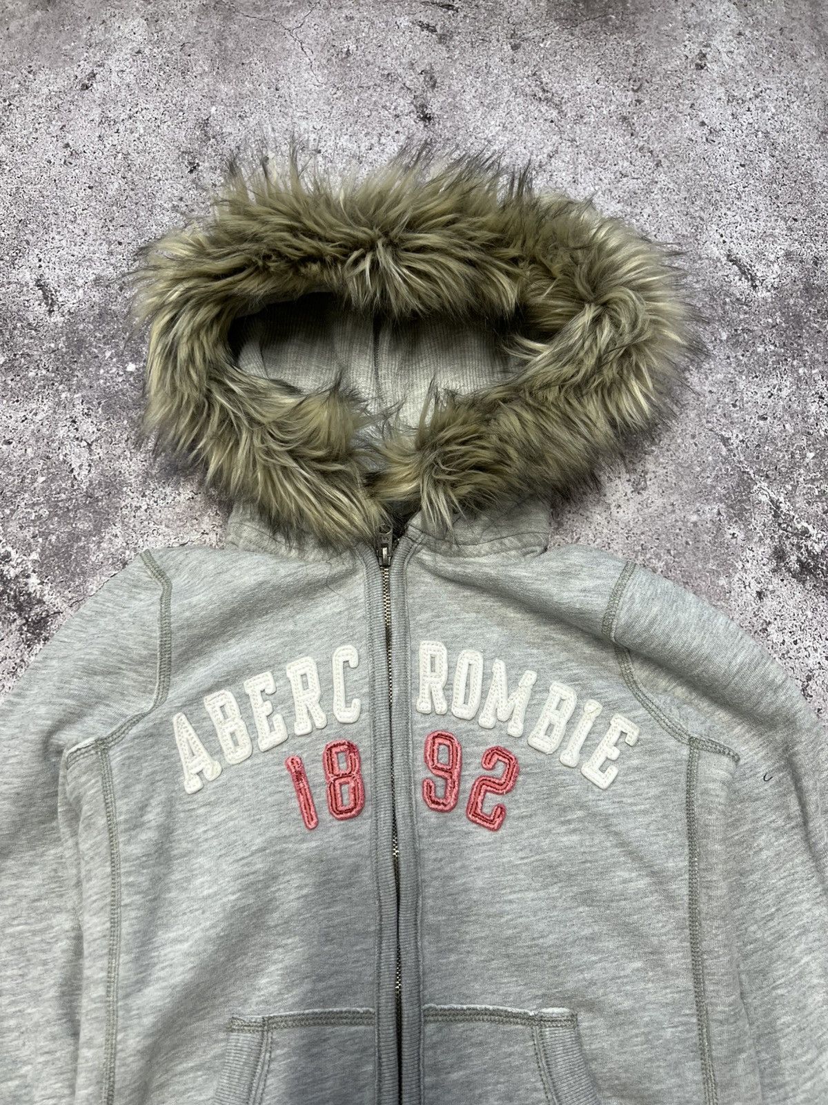 Abercrombie & Fitch Y2K Vintage Abercrombie Fur Hoodie Lgb if6was9 style Size S / US 4 / IT 40 - 6 Thumbnail