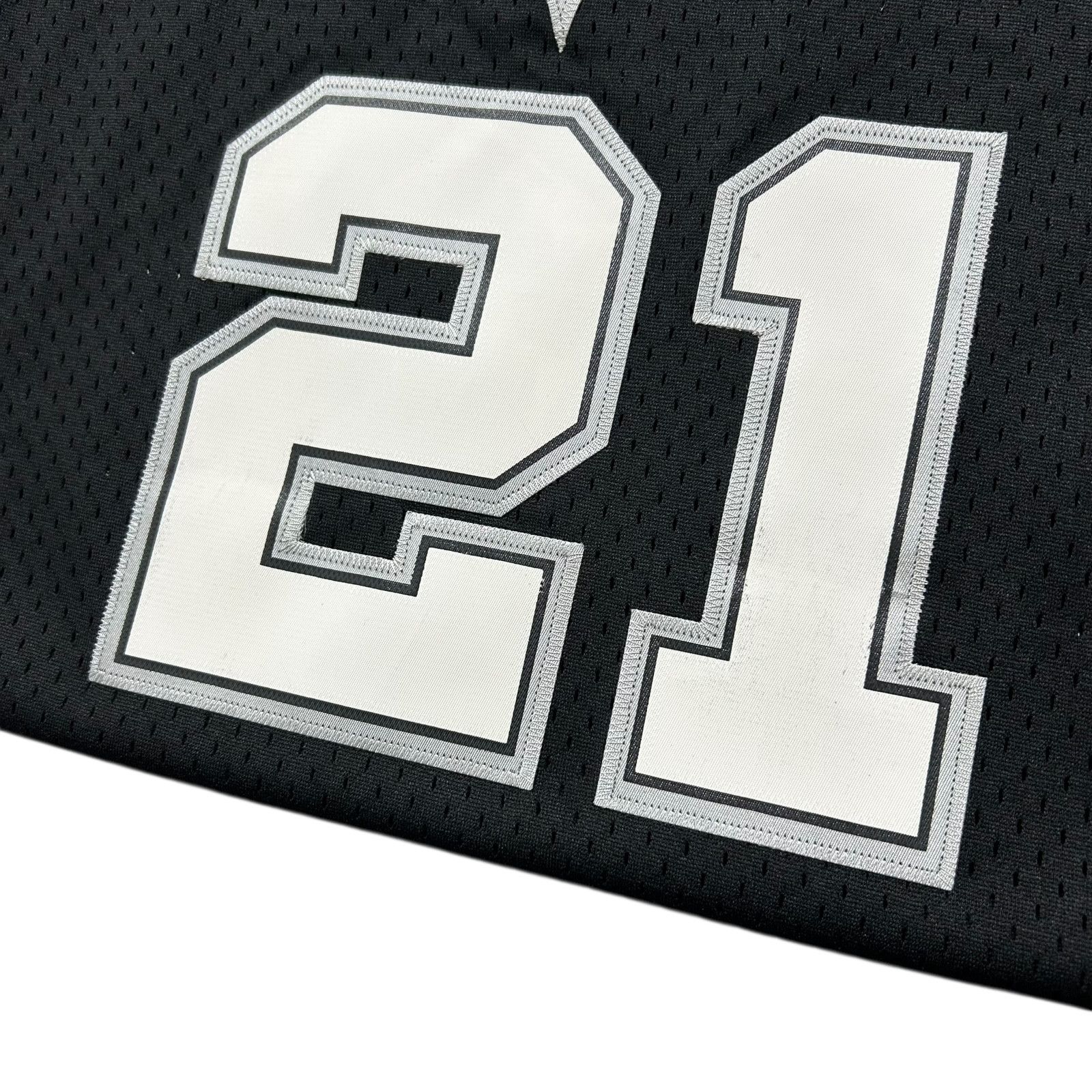 NBA SAN ANTONIO SPURS TIM DUNCAN #16 ADIDAS SWINGMAN JERSEY Size US L / EU 52-54 / 3 - 8 Thumbnail