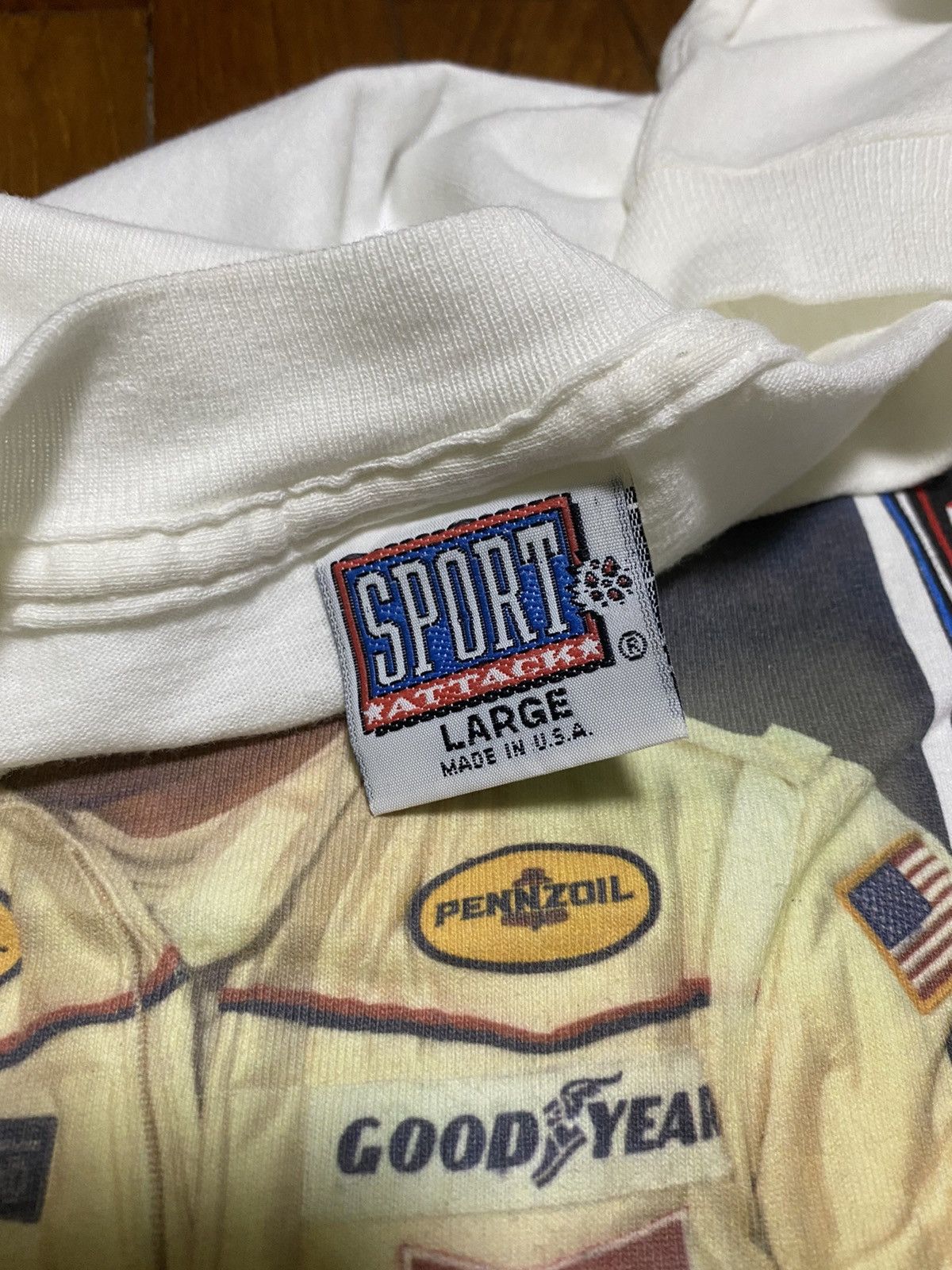 Vintage Vintage 90’s Indianapolis 500 Johnny Rutherford Champion Tee Size US L / EU 52-54 / 3 - 6 Thumbnail