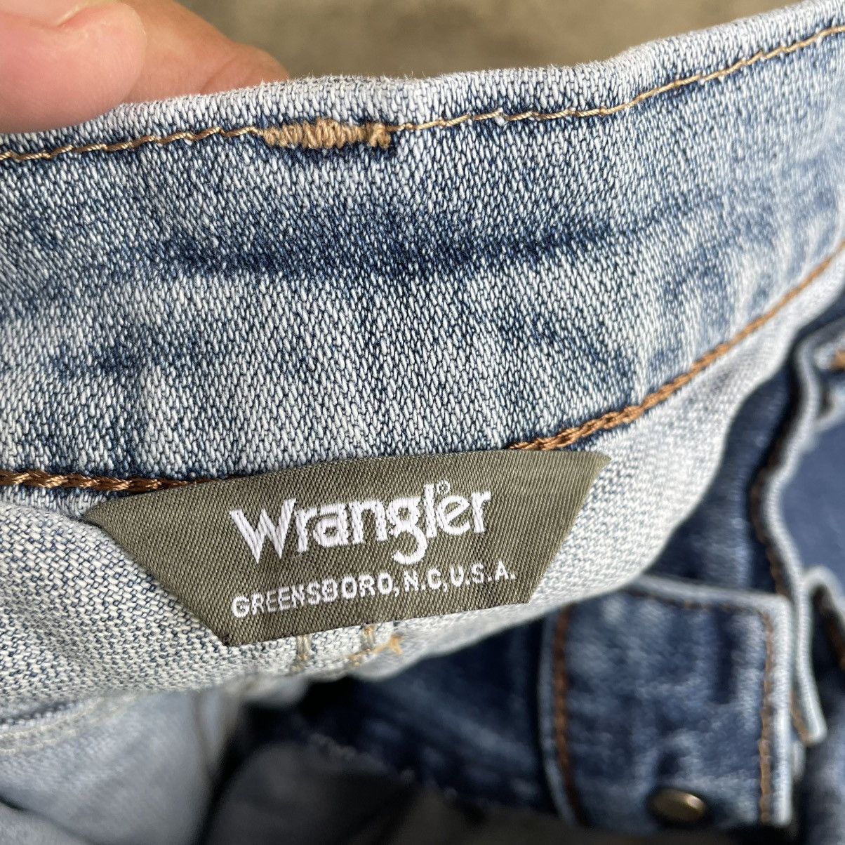 Wrangler 🔥Vintage Wrangler WM3904 Stoned Washed Distress Jeans Size US 35 - 13 Thumbnail