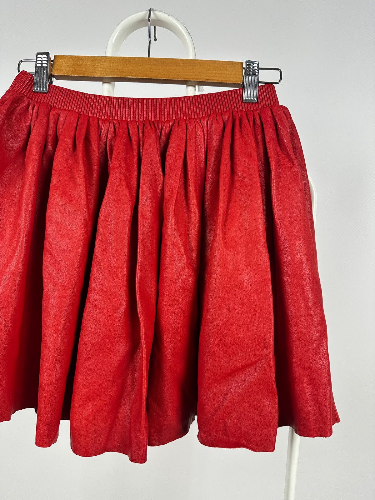 Miu Miu Miu Miu Red Leather Lambskin Mini Skirt Size 27" / US 4 / IT 40 - 12 Thumbnail