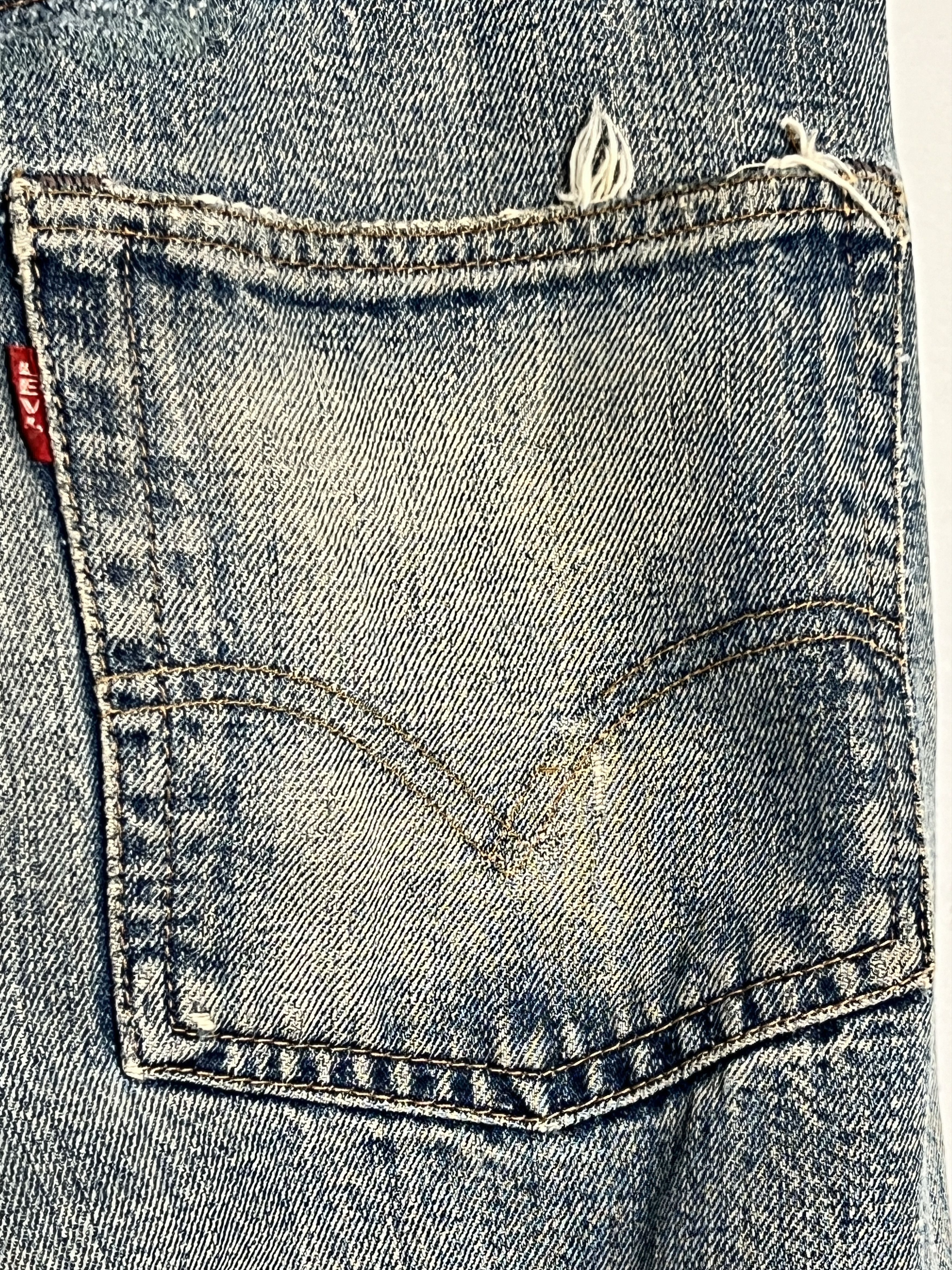 Levi's 1960s Levi's 501 Distressed Redline Selvedge #16 Rivet Jeans Size US 34 / EU 50 - 10 Thumbnail