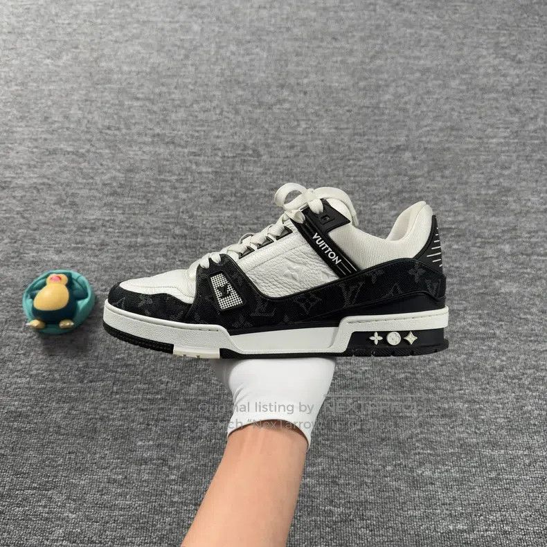 Louis Vuitton Louis Vuitton Trainer Black and White Cowboy shoes Size US 8 / EU 41 - 8 Thumbnail