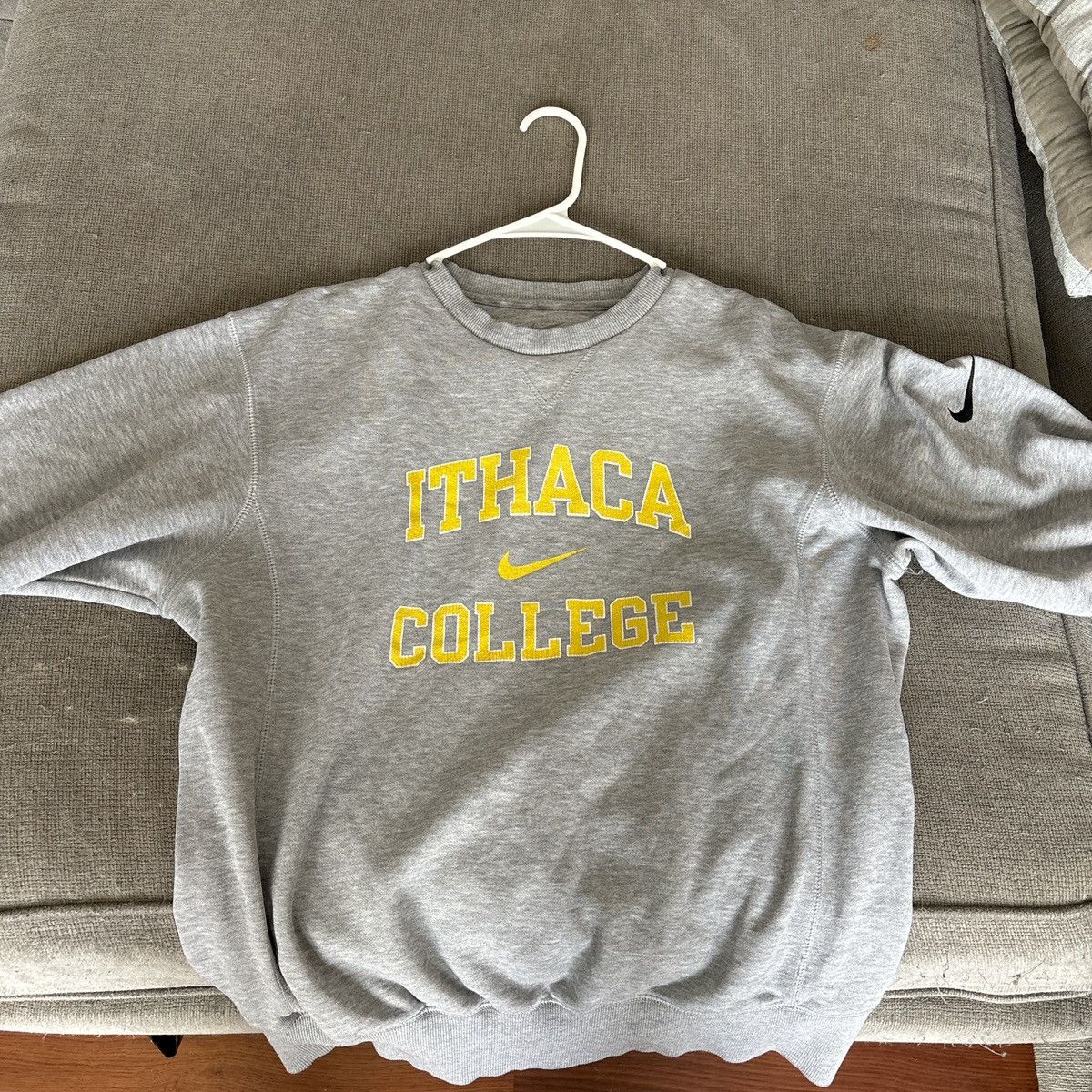 Nike Nike crewneck Size US M / EU 48-50 / 2 - 1 Thumbnail