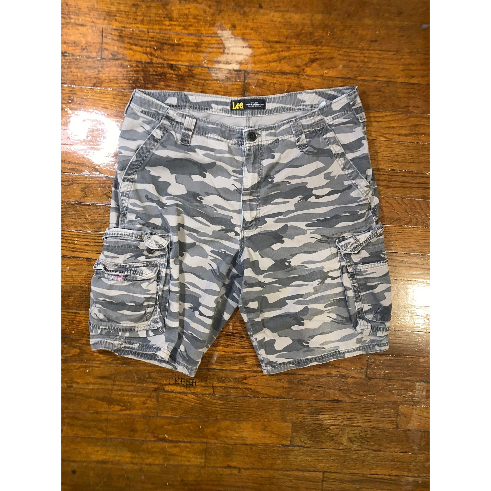 Lee Lee Camo Cargo Shorts Size 36 Camouflage Military Y2K Baggy Size US 36 / EU 52 - 1 Thumbnail