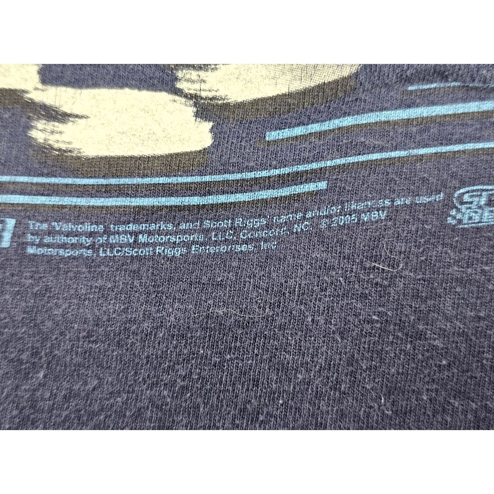 Gildan VINTAGE NASCAR Scott Riggs #10 Valvoline Racing T-Shirt Men XL Blue - Fruit of the Loom Graphic Print Shirt Men's Racing 2005 Size US XL / EU 56 / 4 - 3 Thumbnail