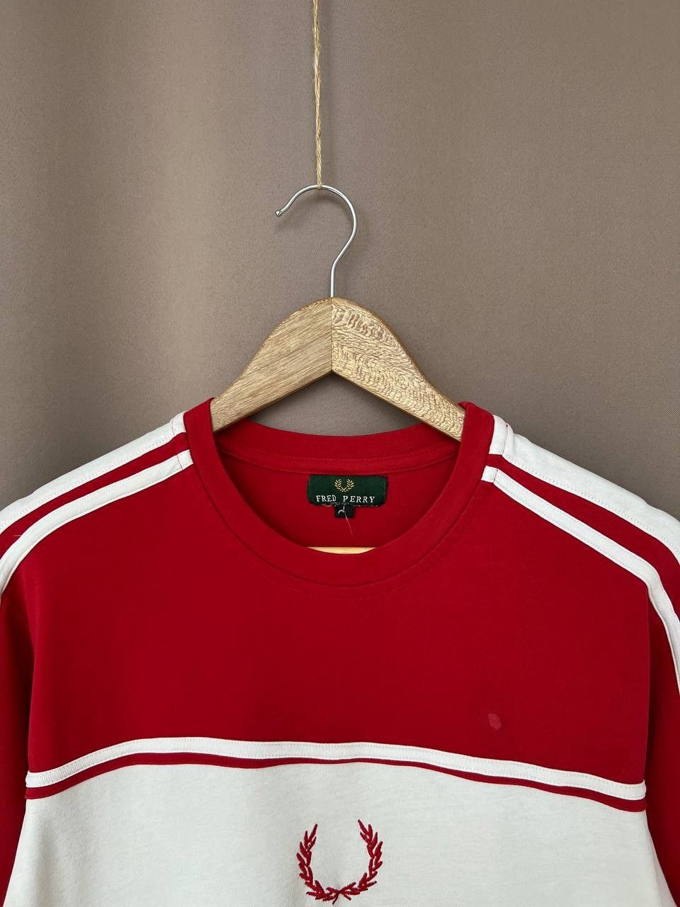 Fred Perry Fred Perry Vintage Big Logo T-Shirt Mens Size M/L Size US L / EU 52-54 / 3 - 2 Thumbnail