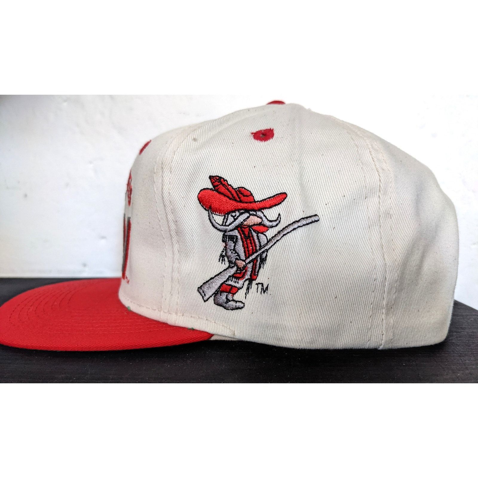 NCAA × Sports Specialties UNLV Vegas 90s Runnin Rebels CARDINAL snapback NCAA vintage Size ONE SIZE - 2 Thumbnail