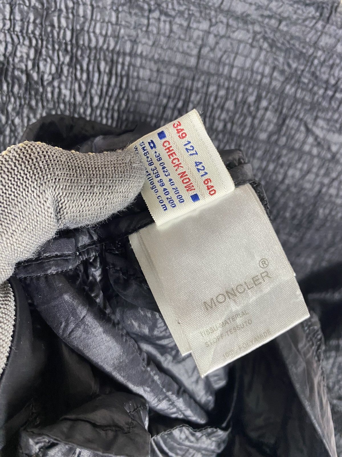 Moncler Moncler Asymmetrical Zip Women’s Technical Designer Jacket Size XS / US 0-2 / IT 36-38 - 17 Thumbnail