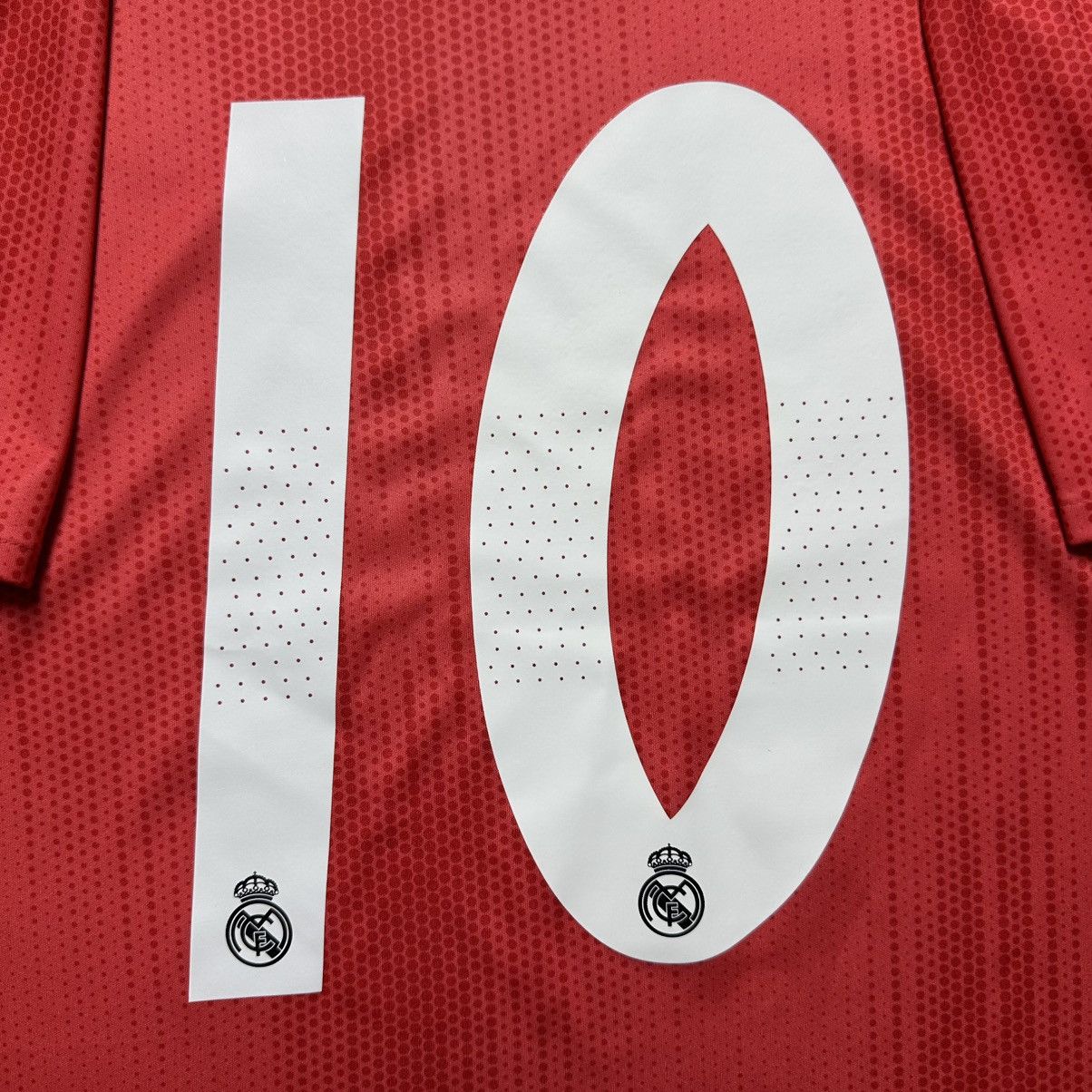 Adidas REAL MADRID ADIDAS x PARLEY 2018/2019 3rd JERSEY #10 MODRIC Size US S / EU 44-46 / 1 - 12 Thumbnail