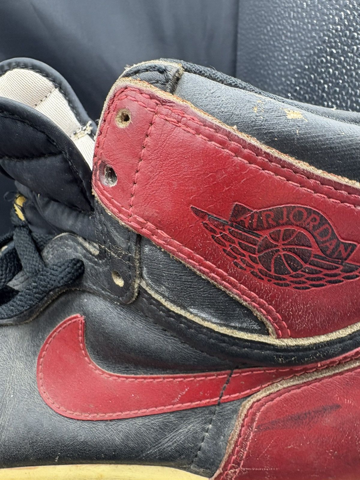 Jordan Brand 1985 Original Nike Air Jordan 1 Black Red BANNED (OFFER) Size US 9 / EU 42 - 3 Thumbnail