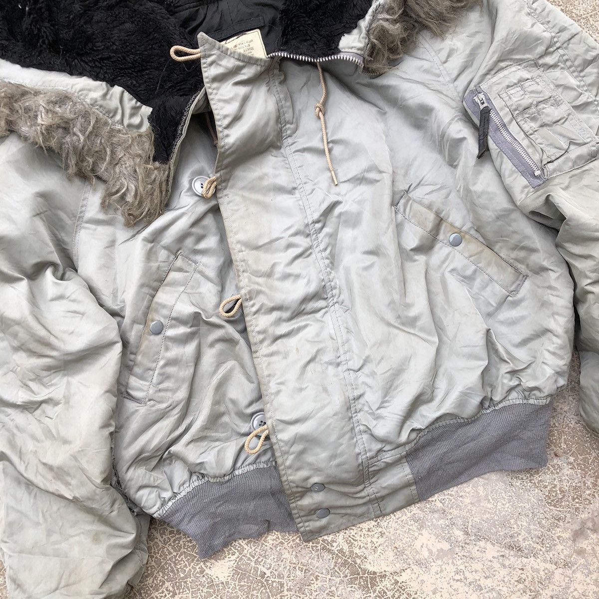 Alpha Industries × Vintage ALPHA INDUSTRIES N-2B Attached Hood Flight Jacket Size US XL / EU 56 / 4 - 5 Thumbnail