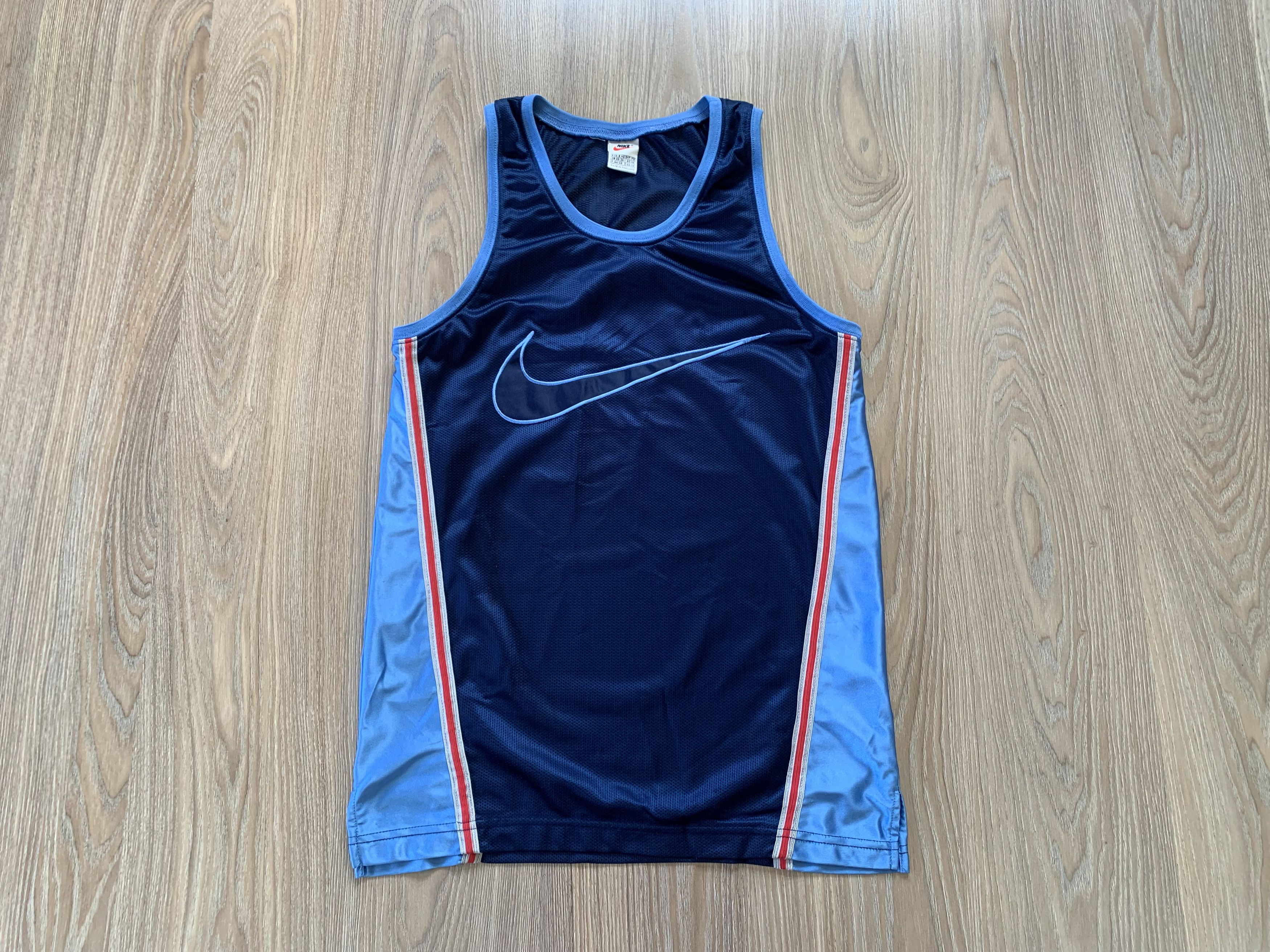 Nike Vintage Nike Training Sleeveless T-Shirt Size US S / EU 44-46 / 1 - 2 Thumbnail