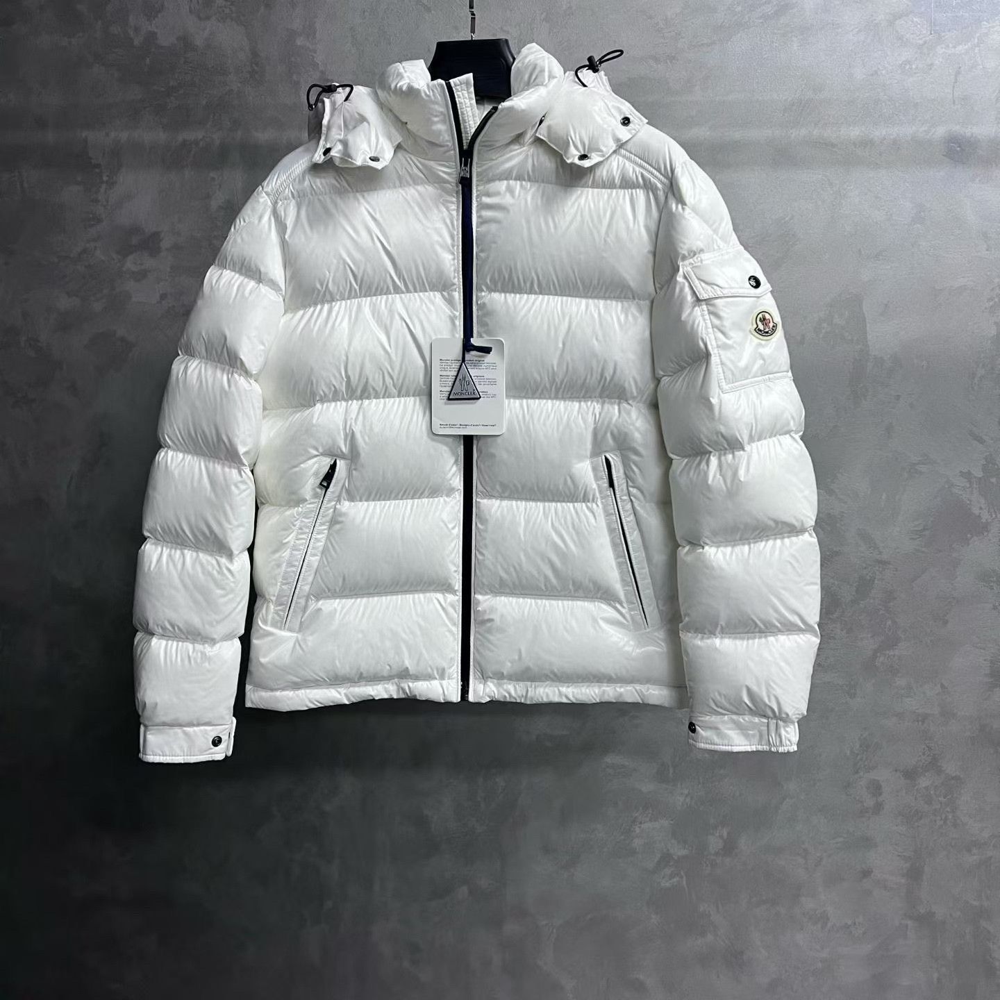 Moncler Moncler White Down Hooded Jacket Size US L / EU 52-54 / 3 - 1 Thumbnail