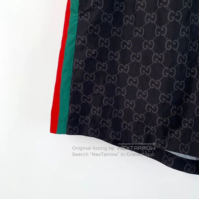 Gucci Gucci Black striped logo dark pattern full-print casual sh Size US 34 / EU 50 - 4 Thumbnail