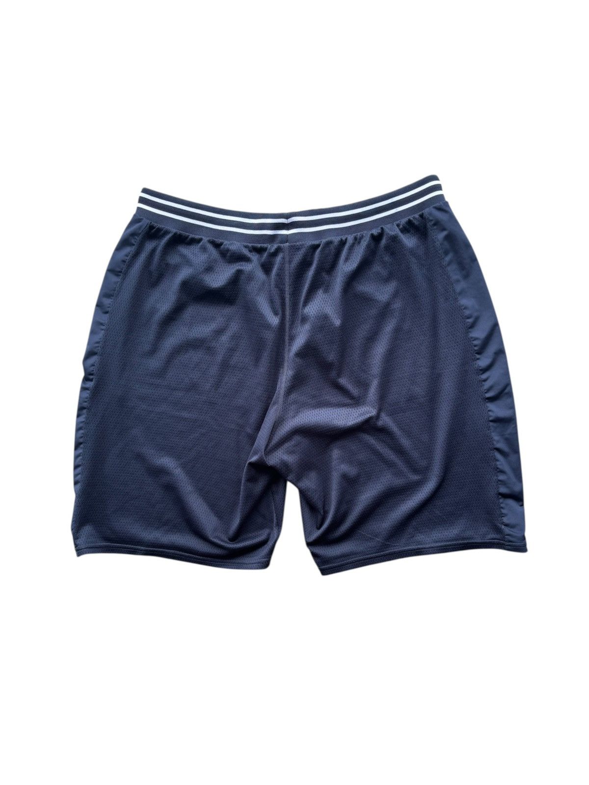 Champion Champion short Size US 32 / EU 48 - 2 Thumbnail