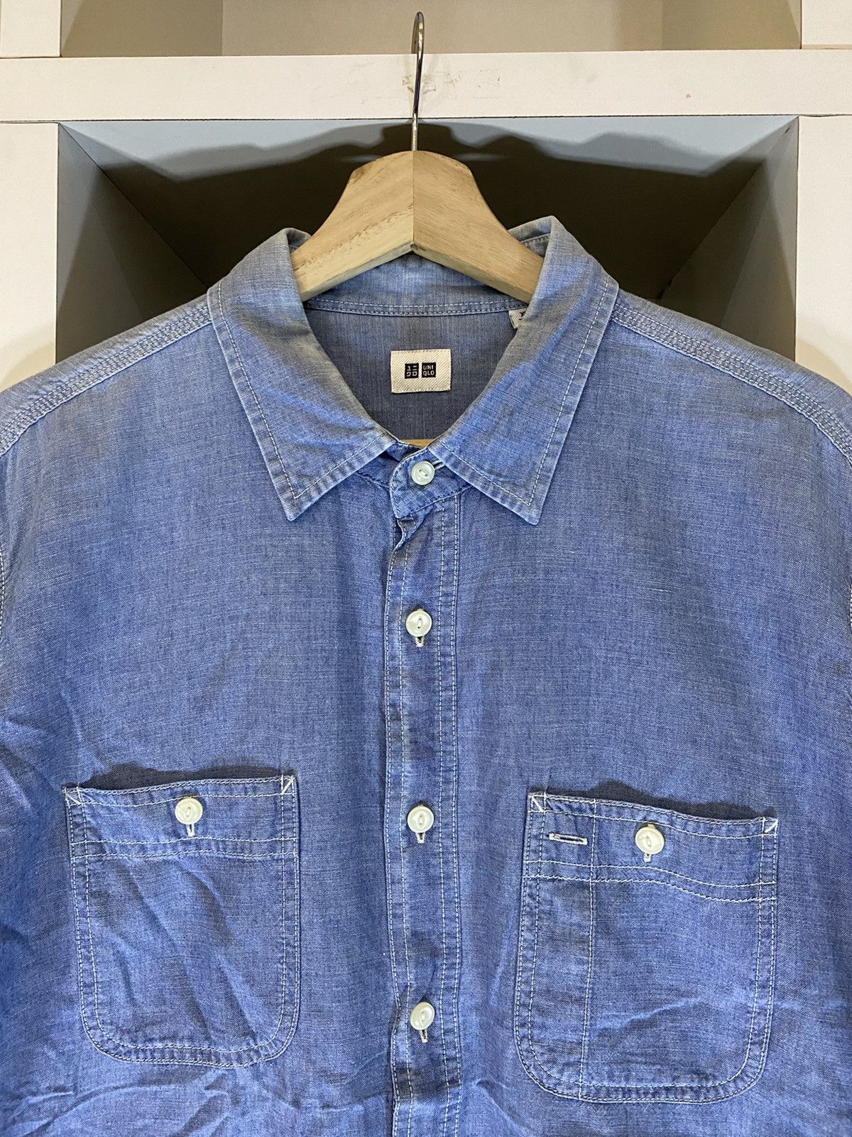 Uniqlo Uniqlo Button Ups Denim Shirt Size US XL / EU 56 / 4 - 6 Thumbnail
