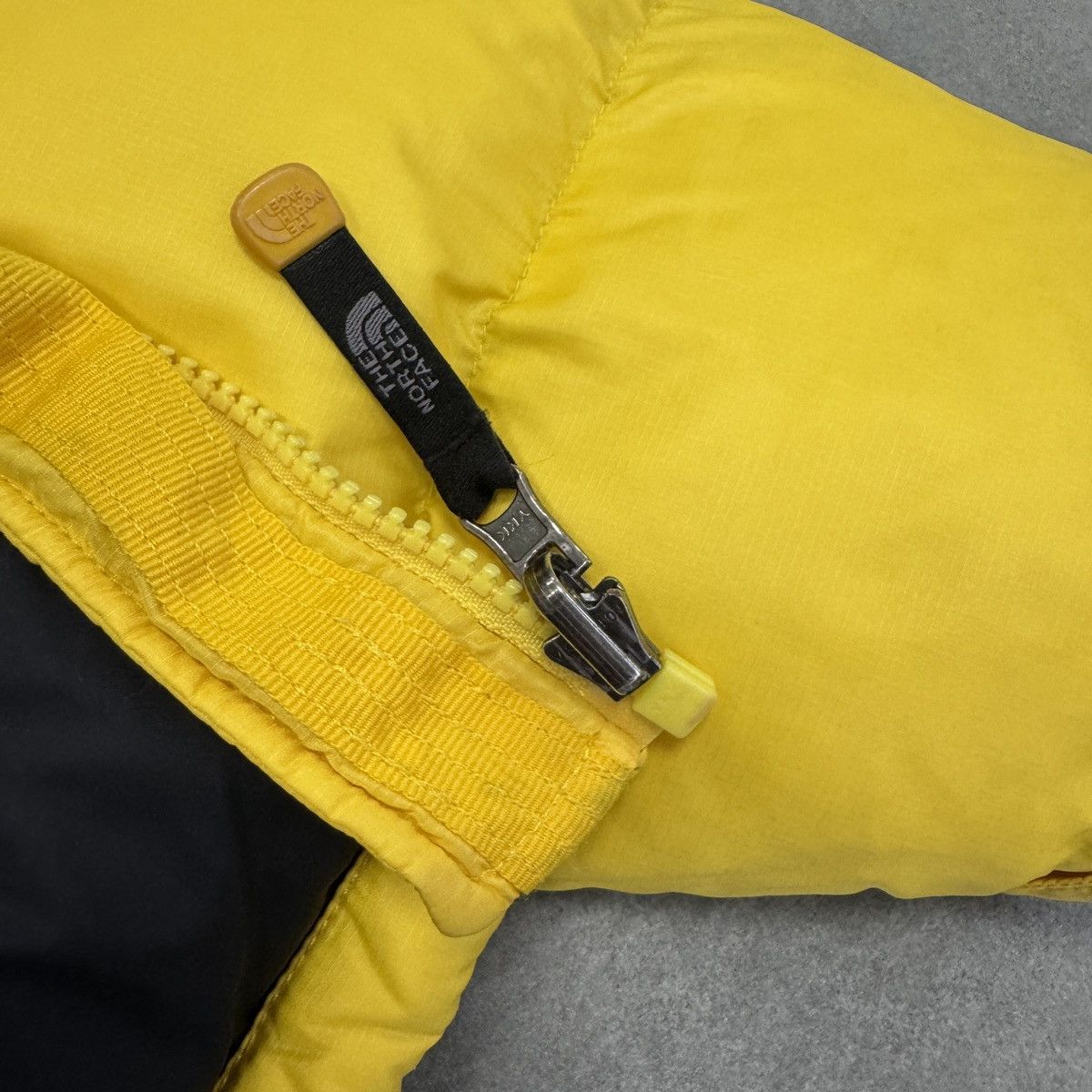 The North Face The North Face Retro 1996 Nuptse TNF Puffer Down Jacket Y2K Size US S / EU 44-46 / 1 - 18 Thumbnail