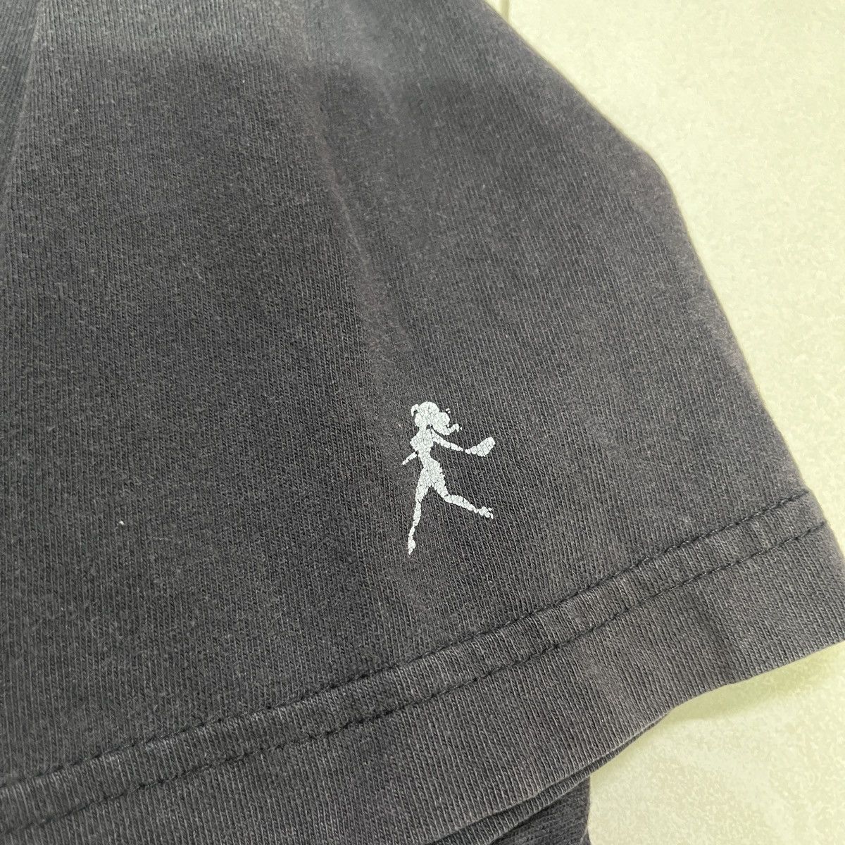 Hook-Ups × Vintage Rare Vintage Black Flys Female Target T Shirt Size US S / EU 44-46 / 1 - 4 Thumbnail