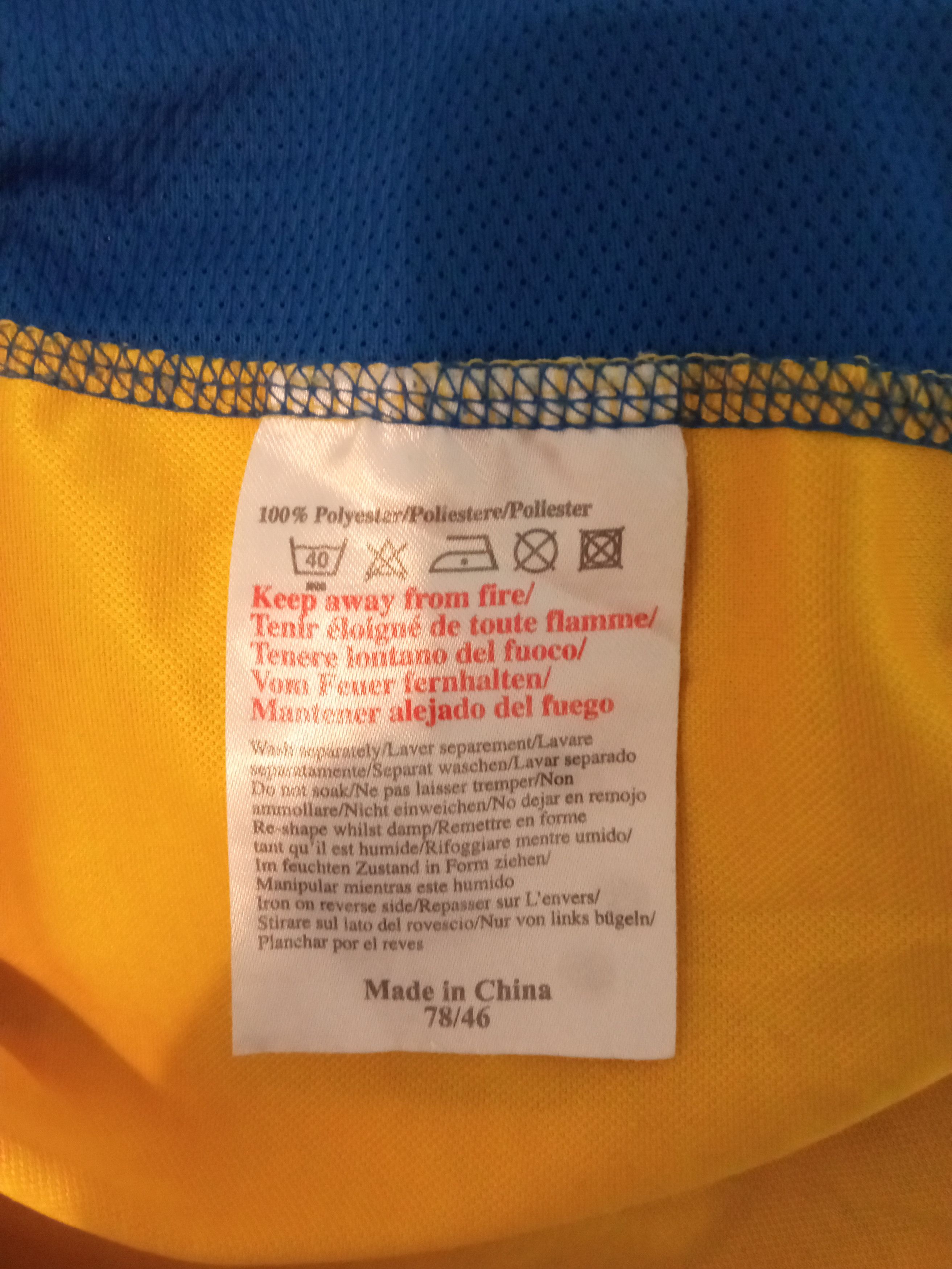 Umbro × Vintage SWEDEN NATIONAL TEAM 2003/2005 HOME FOOTBALL SHIRT UMBRO Size US XL / EU 56 / 4 - 4 Thumbnail