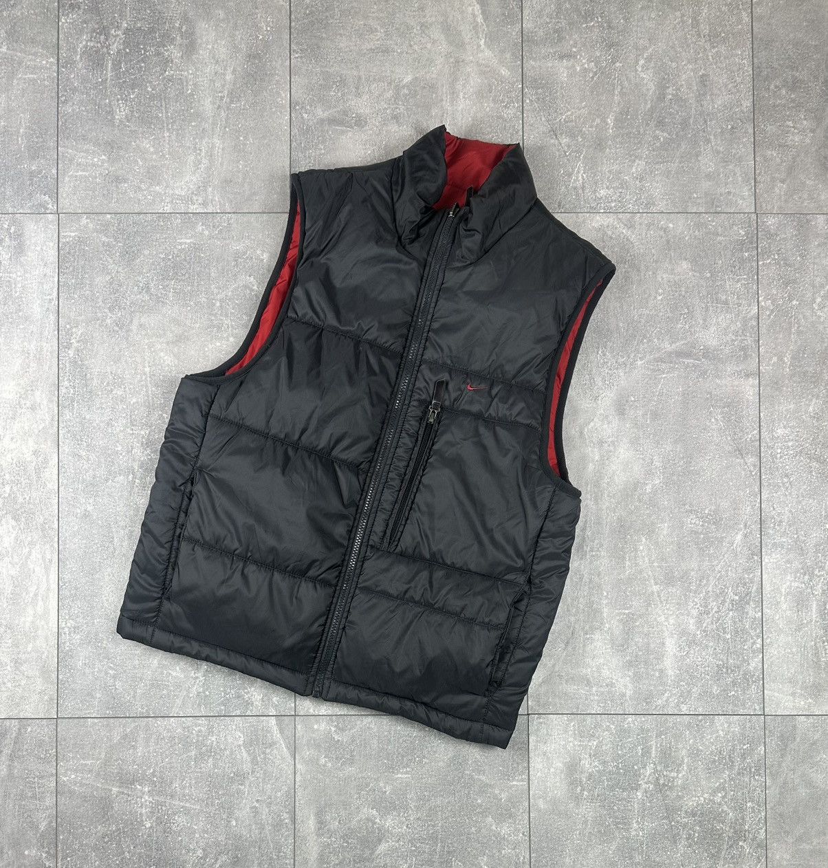 Nike Nike Reversible Sportswear Vest Red/Black Swoosh Logo Size US S / EU 44-46 / 1 - 2 Thumbnail