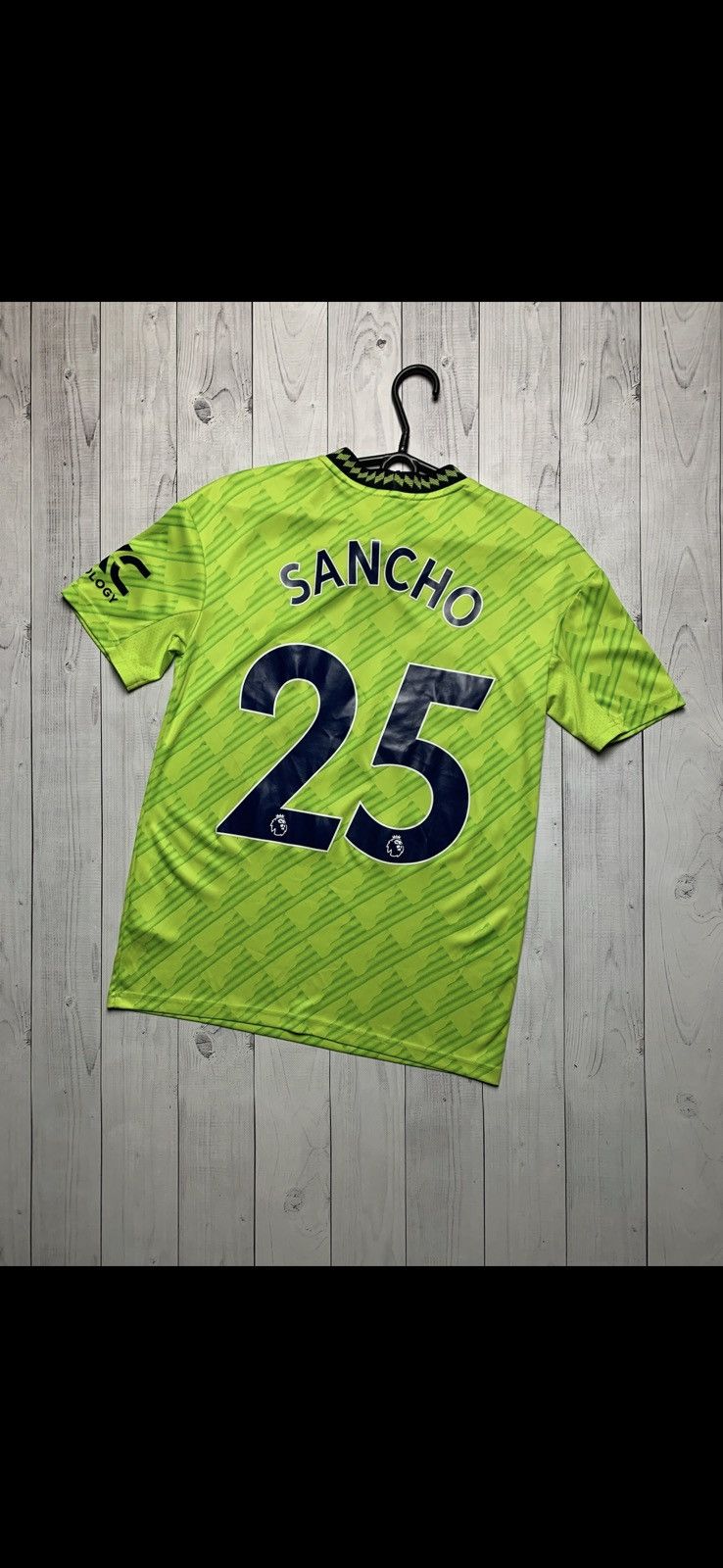 Adidas × Vintage Vintage adidas Manchester United soccer jersey green Sancho Size US XS / EU 42 / 0 - 1 Thumbnail