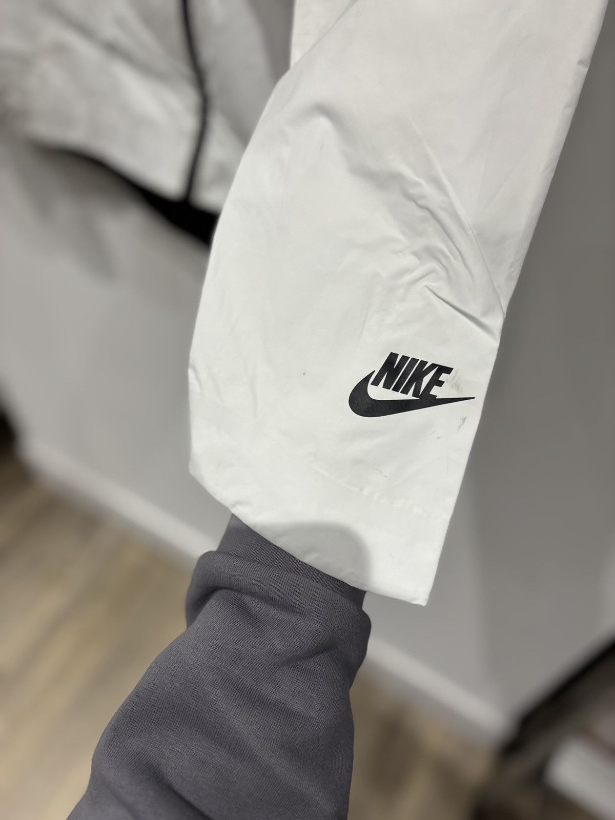 Nike Nike Tech Fleece Nylon Jacket White Size: M Size US M / EU 48-50 / 2 - 4 Thumbnail