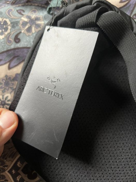 Arc'Teryx DARK MAGIC mantis 2 | Grailed