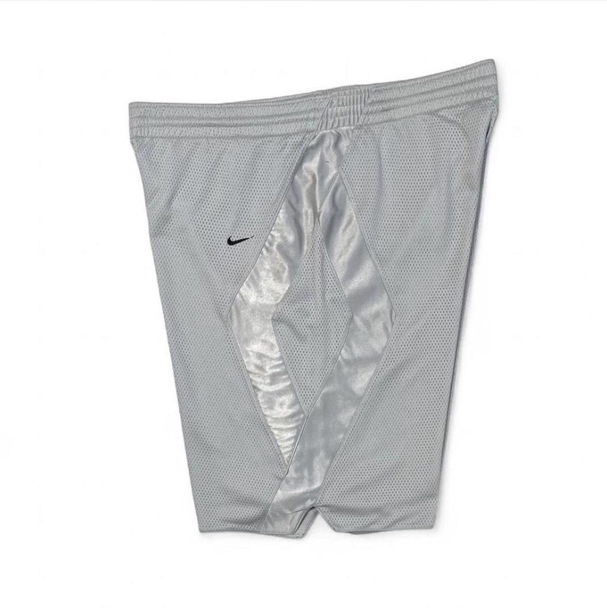 Nike Vintage Early 2000s Silver Accented Baggy Basketball Shorts Size US 32 / EU 48 - 1 Thumbnail