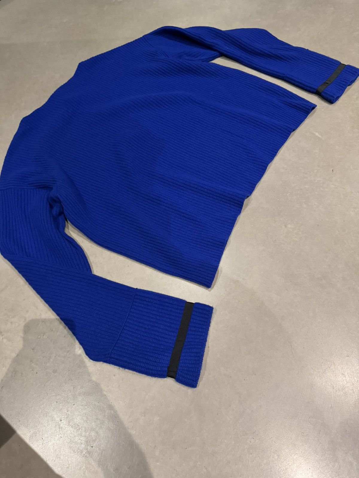 Haider Ackermann Stunning blue oversized Haider Ackermann top (fits S-XXL) Size US S / EU 44-46 / 1 - 4 Thumbnail