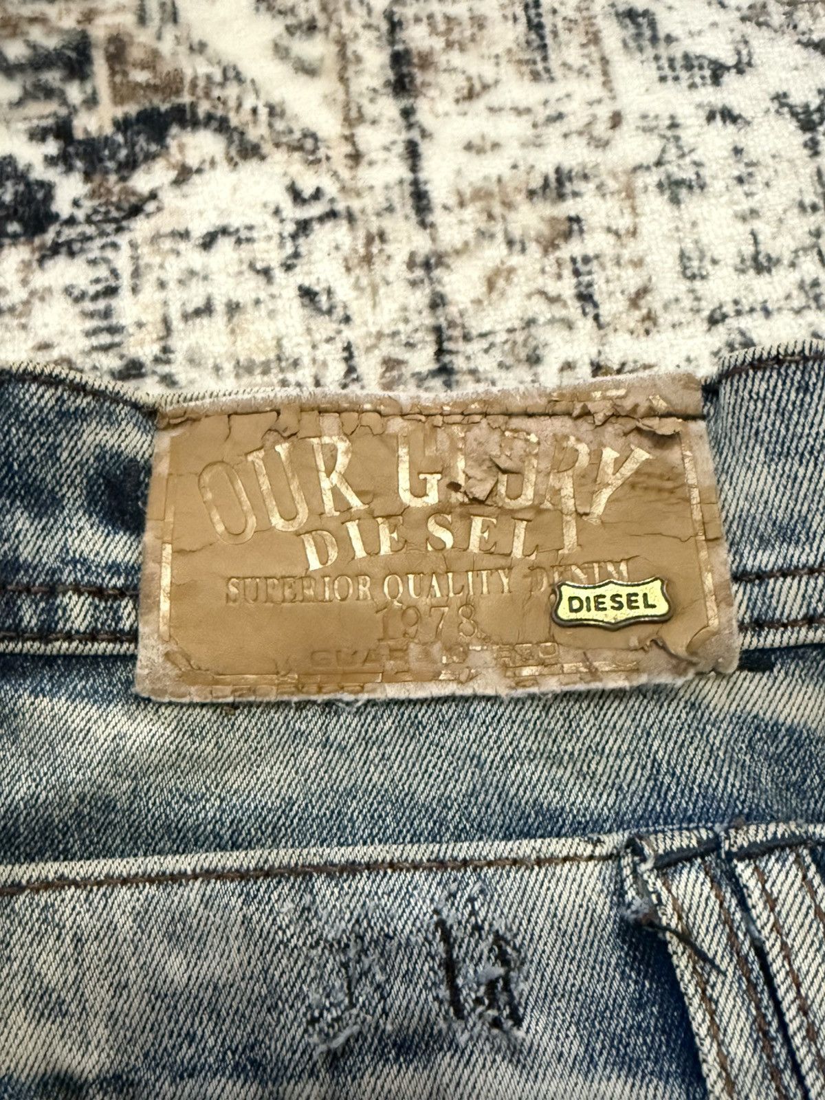 If Six Was Nine Diesel Black Gold Double Waist Whiskers Stack Flared Jeans Size US 29 - 21 Thumbnail