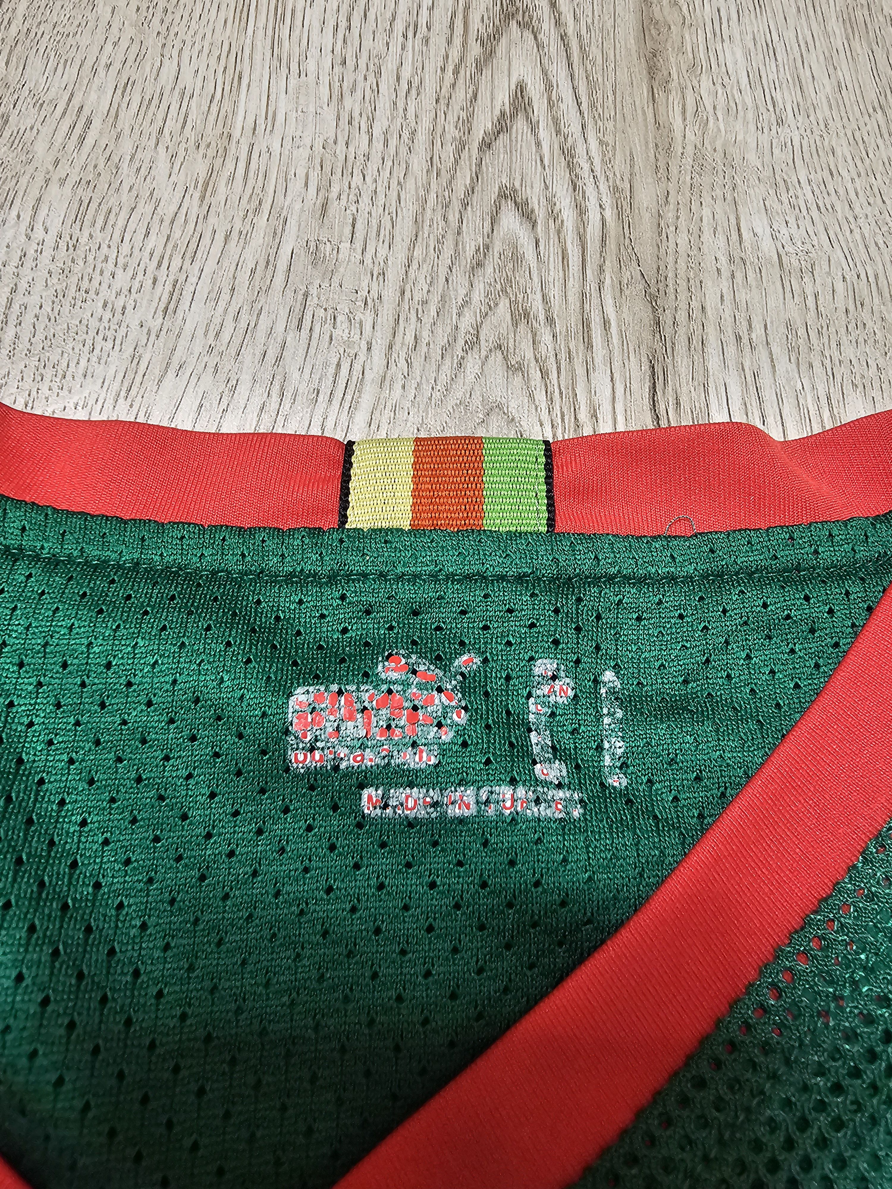 Puma CAMEROON 2008 2010 HOME FOOTBALL SHIRT SOCCER JERSEY Size US L / EU 52-54 / 3 - 6 Thumbnail