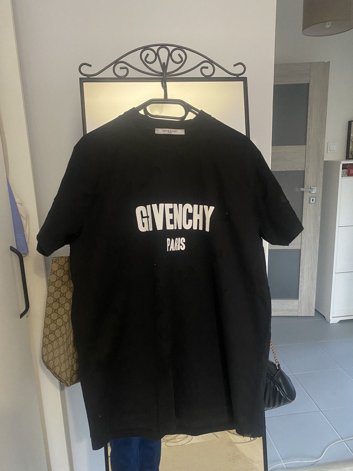 Givenchy Givenchy Luxury Black distressed tee hype drill tee Size US L / EU 52-54 / 3 - 1 Thumbnail