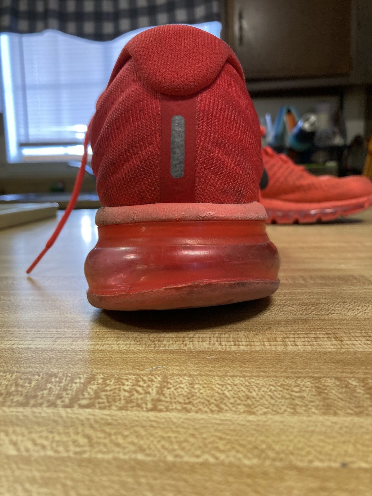 Nike Nike air max bright crimson Size US 10 / EU 43 - 3 Thumbnail
