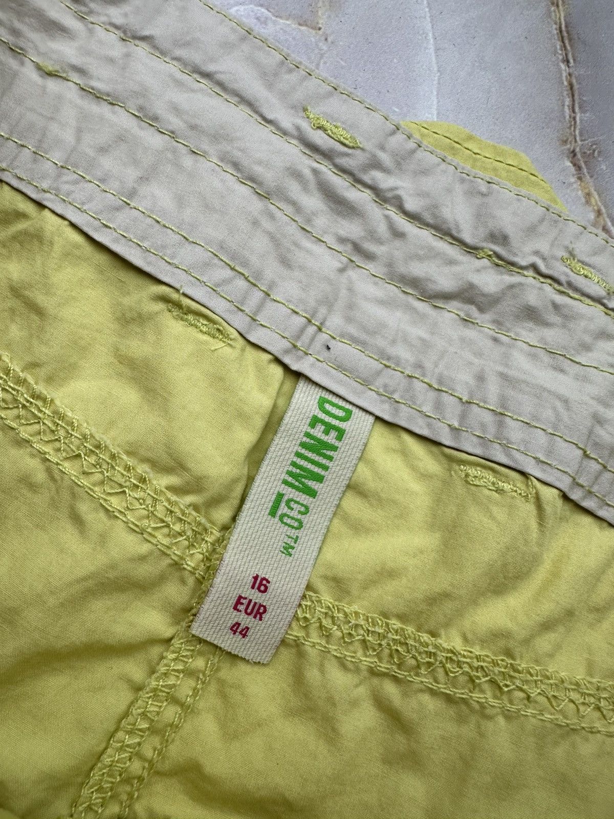 Japanese Brand Vintage Flared Mini Skirt (E1) Size 34" / US 12 / IT 48 - 4 Thumbnail