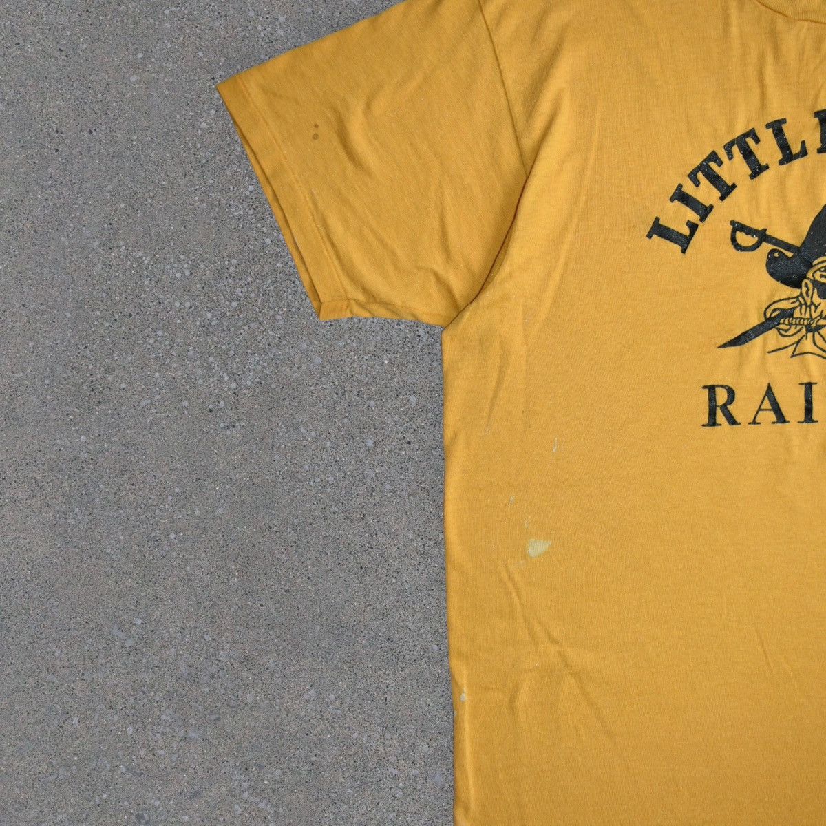 Vintage Distressed Vintage 80s/90s ‘Little River Raiders’ T-Shirt Size US XL / EU 56 / 4 - 3 Thumbnail