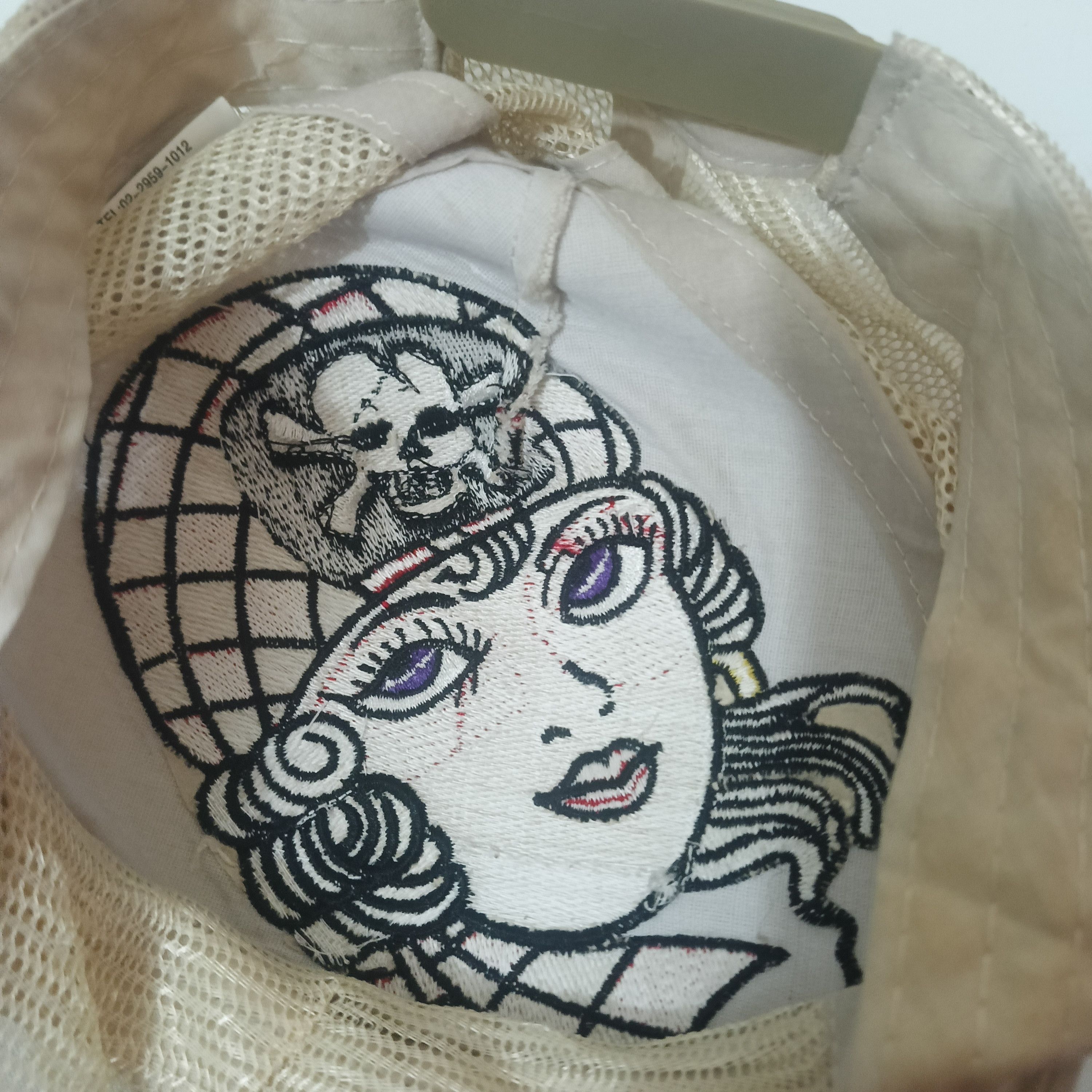 Designer × Japanese Brand Distressed trucker cap inspired ed hardy trucker cap Size ONE SIZE - 16 Thumbnail