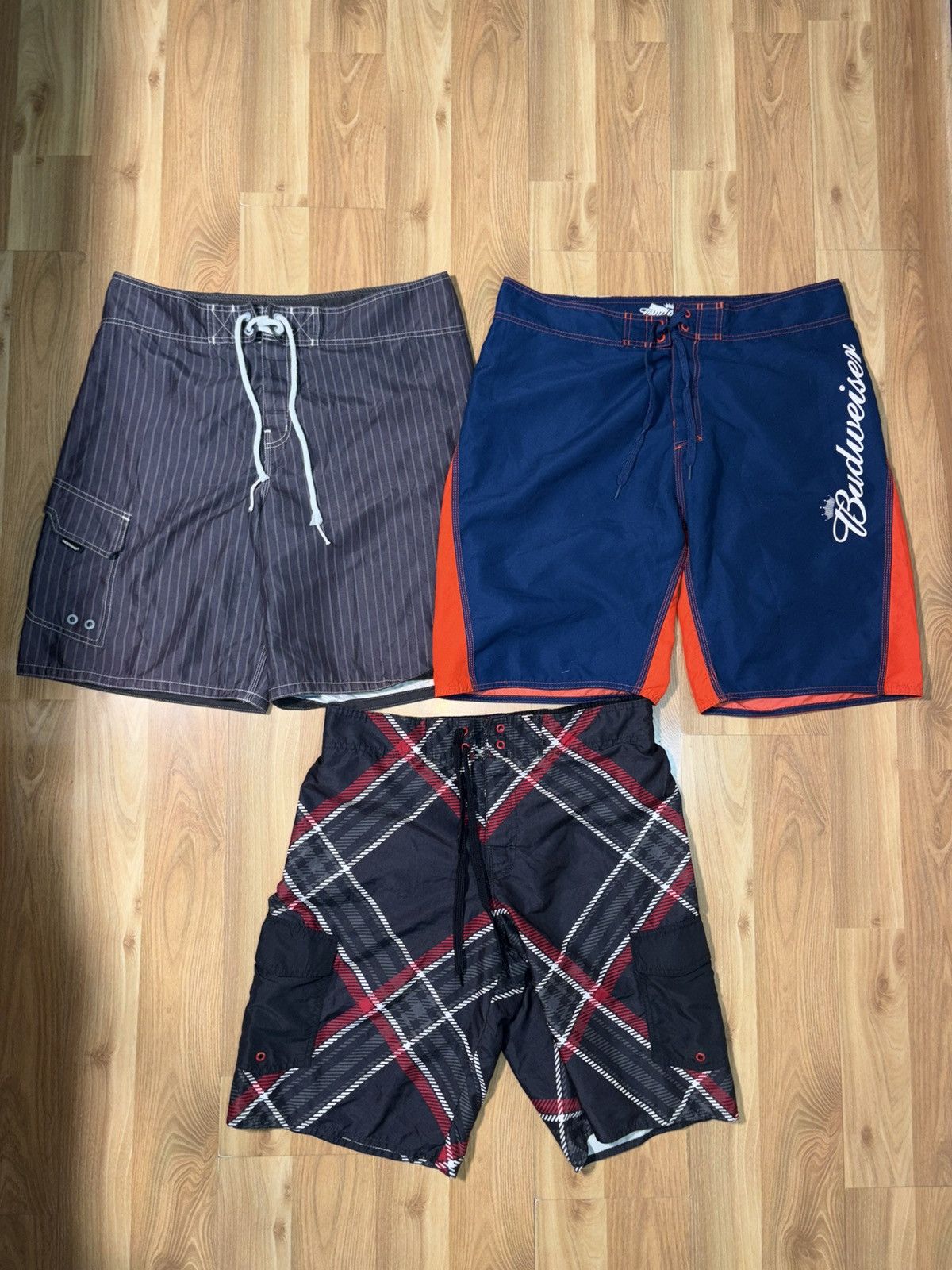 Billabong 3 Vintage/Y2K Board Shorts - Budweiser, Hang Ten, Mossimo Size US 38 / EU 54 - 1 Thumbnail
