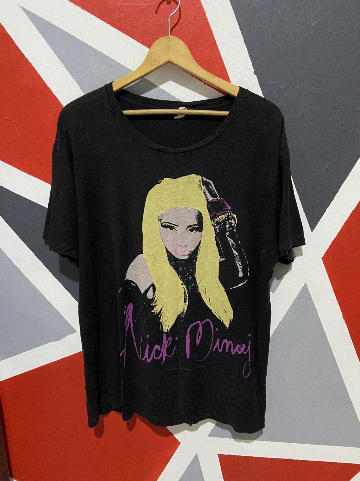 Tultex Nick Minaj World Tour 2012 Size US XL / EU 56 / 4 - 1 Thumbnail