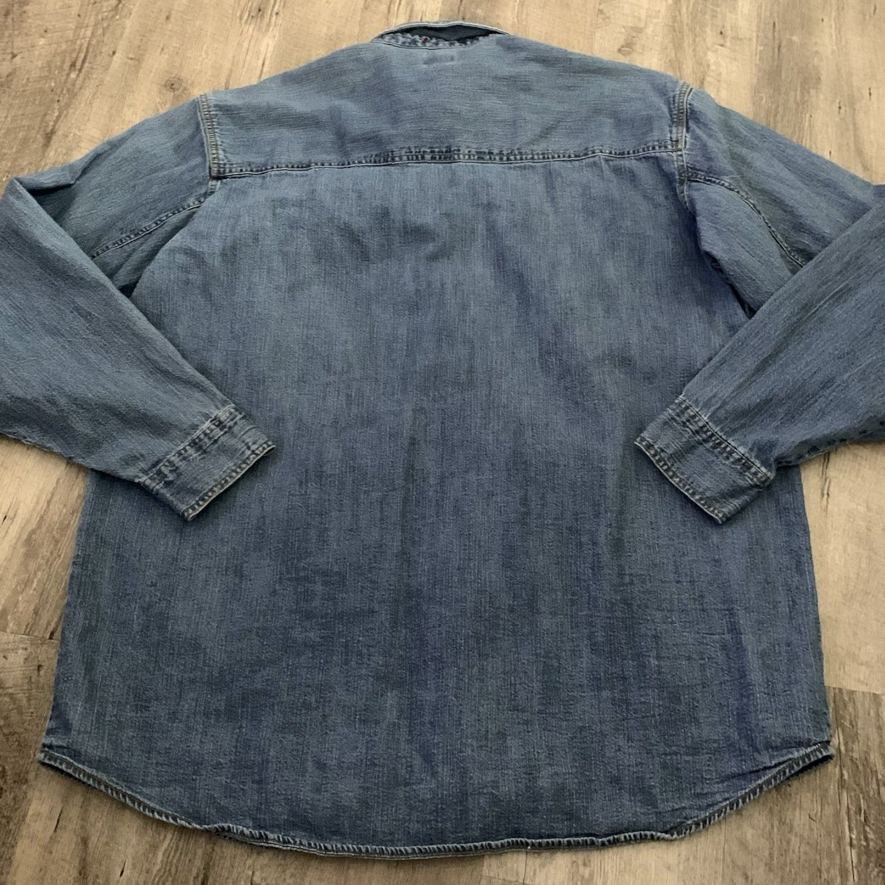 VINTAGE Levi's Denim Shirt Mens L Blue Relaxed Fit Button-Up Long Sleeve Collared Y2K