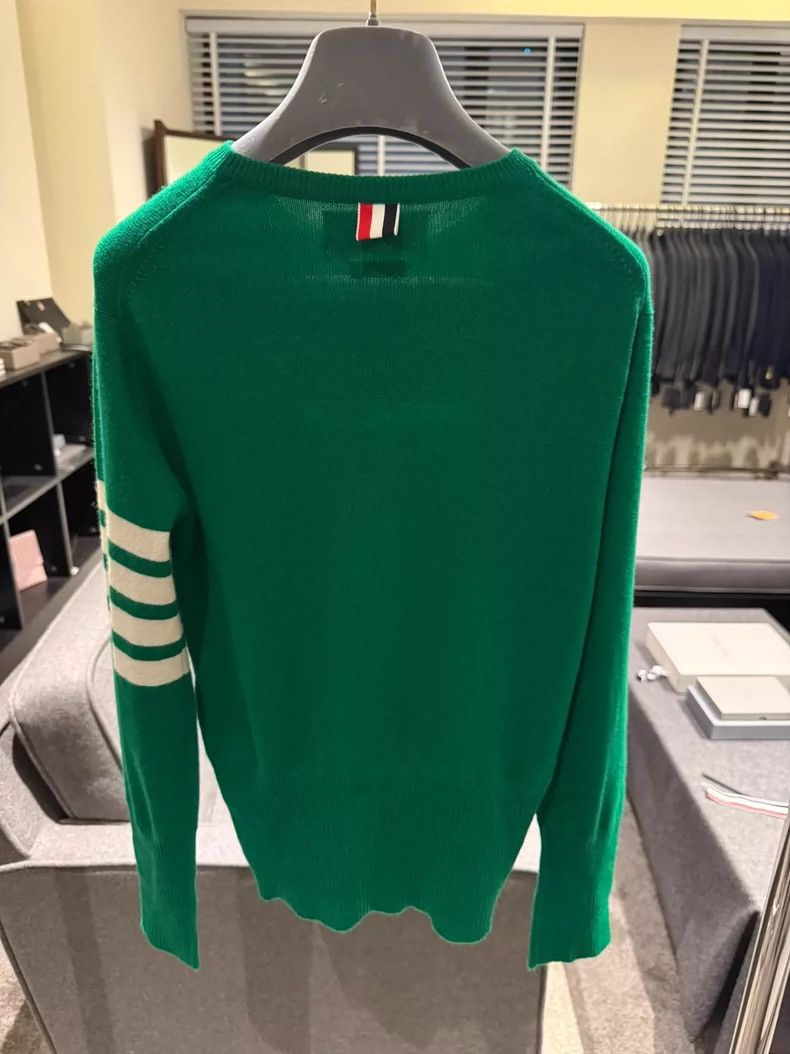 Thom Browne Thom browne Green cashmere pullover long sleeves 2504-Nexta Size M / US 6-8 / IT 42-44 - 2 Thumbnail