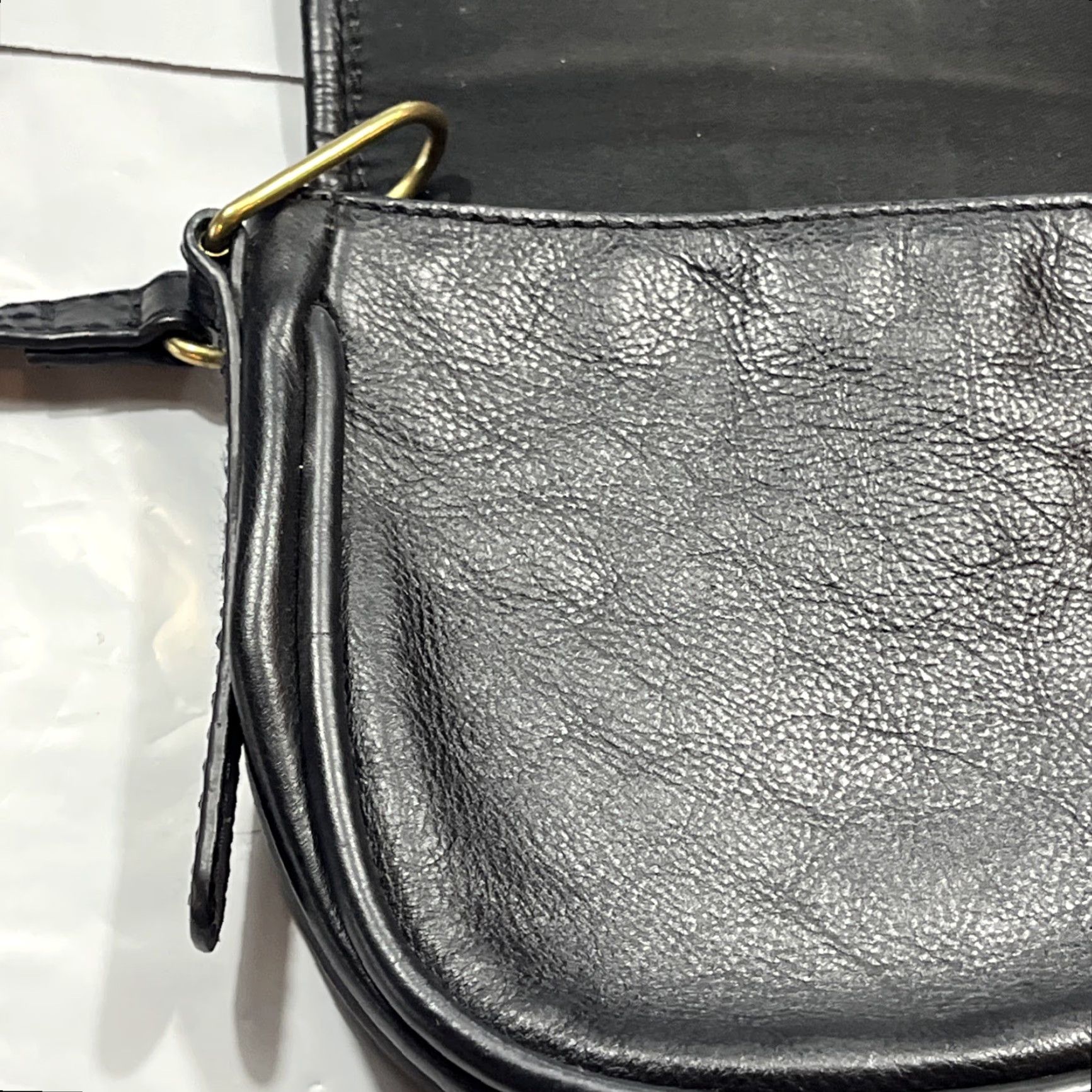 Fossil Fossil Black LEATHER Purse Evening Bag Crossbody Strap Flap Closure Magnetic Snap Dressy Cross-Body Bag Size ONE SIZE - 3 Thumbnail